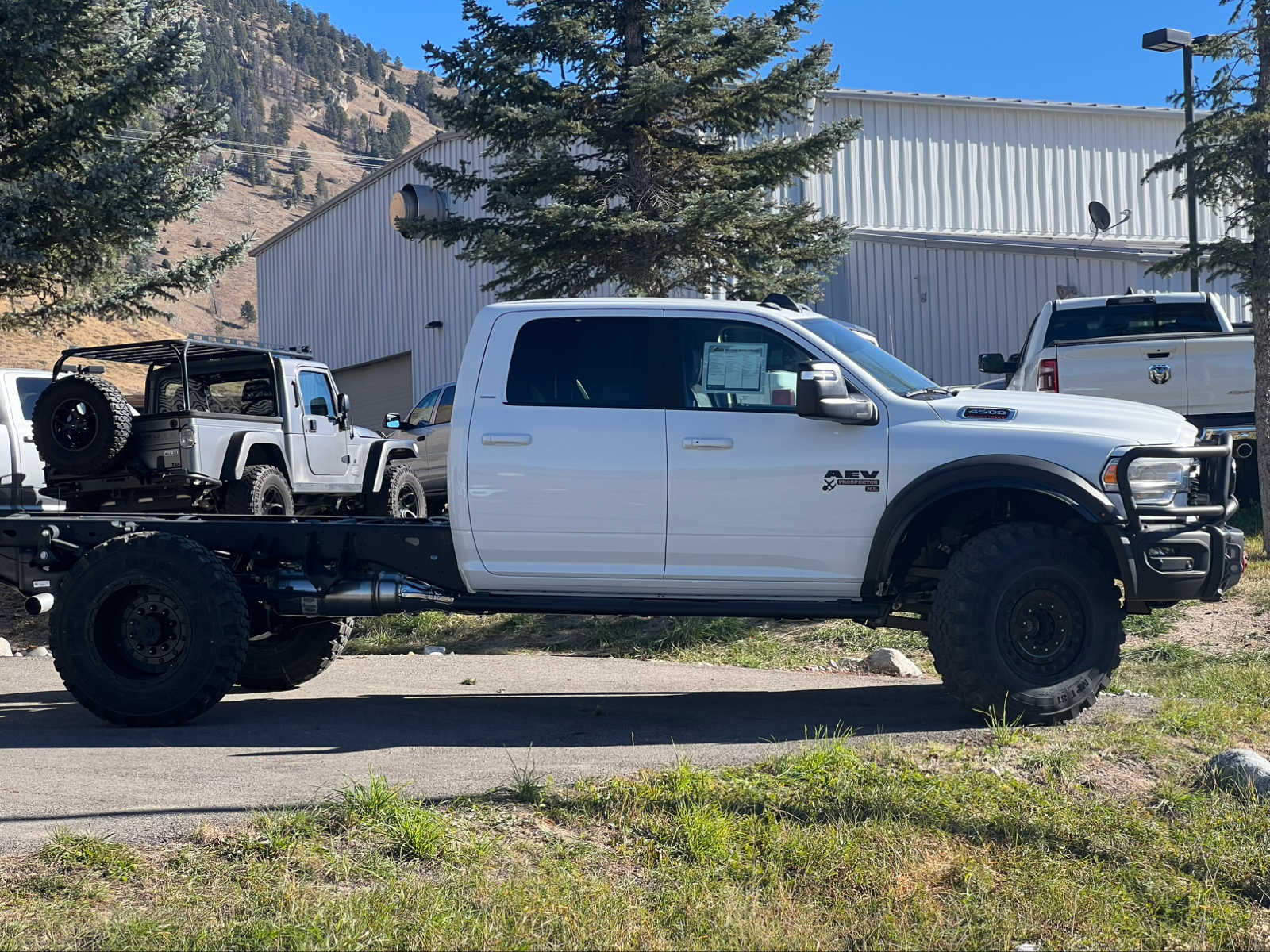 2024 Ram 4500 Chassis Cab Laramie 4x4 Crew Cab 60 CA 173.4 WB 44