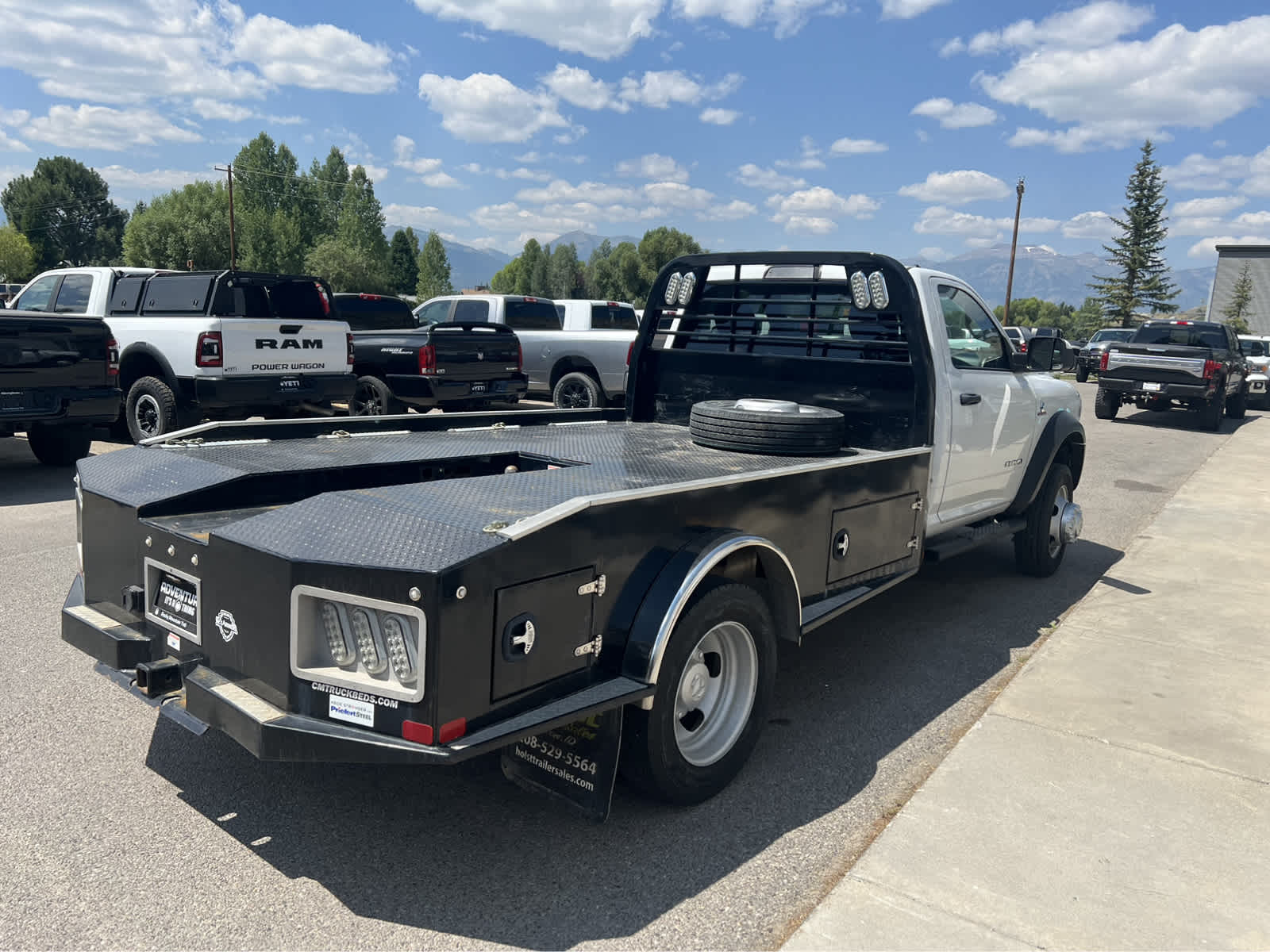 2021 Ram 5500 Chassis Cab Tradesman 4x4 Reg Cab 84 CA 168.5 WB 10