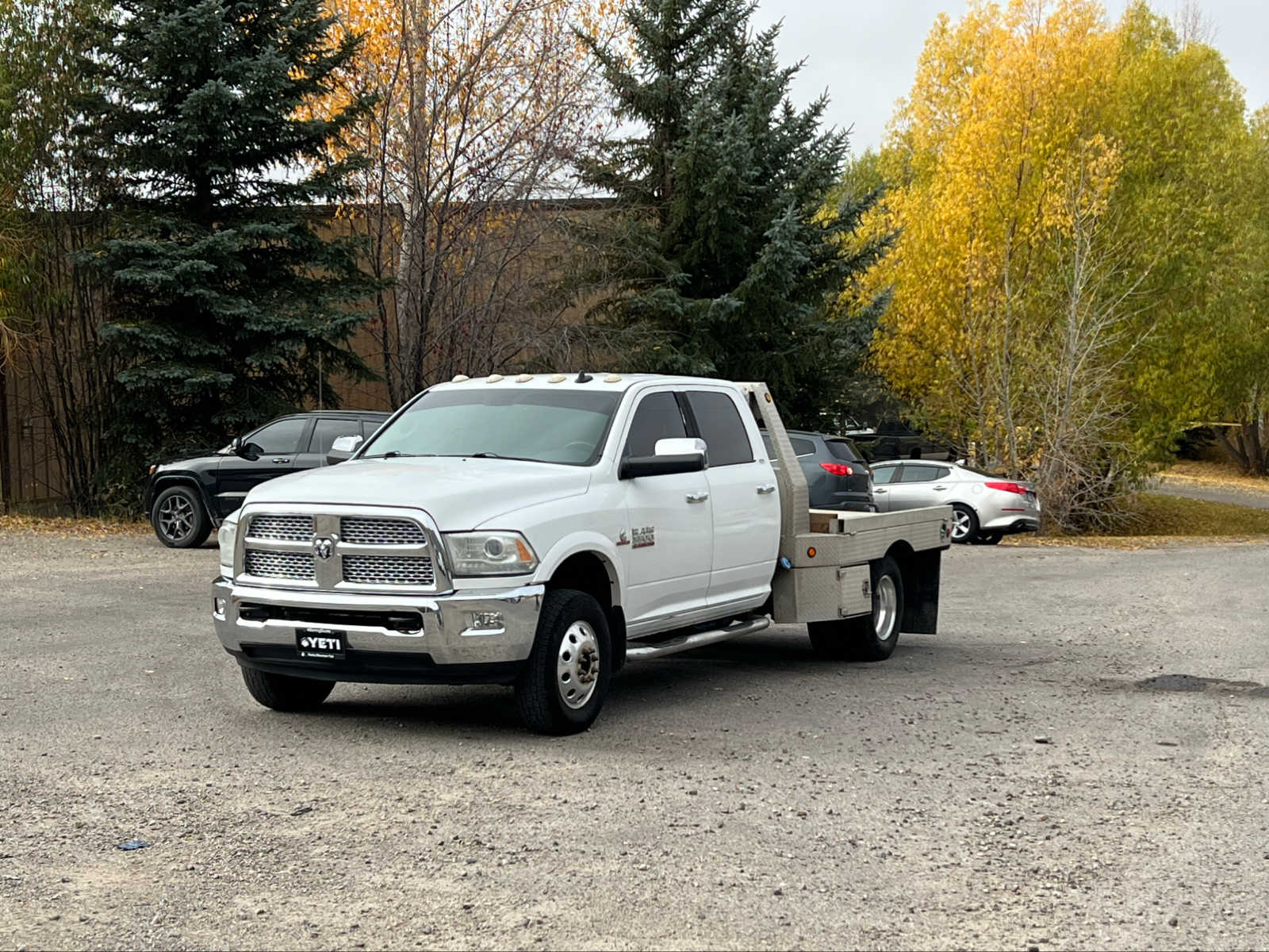 2016 Ram 3500 Laramie 4WD Crew Cab 172 WB 60 CA 3