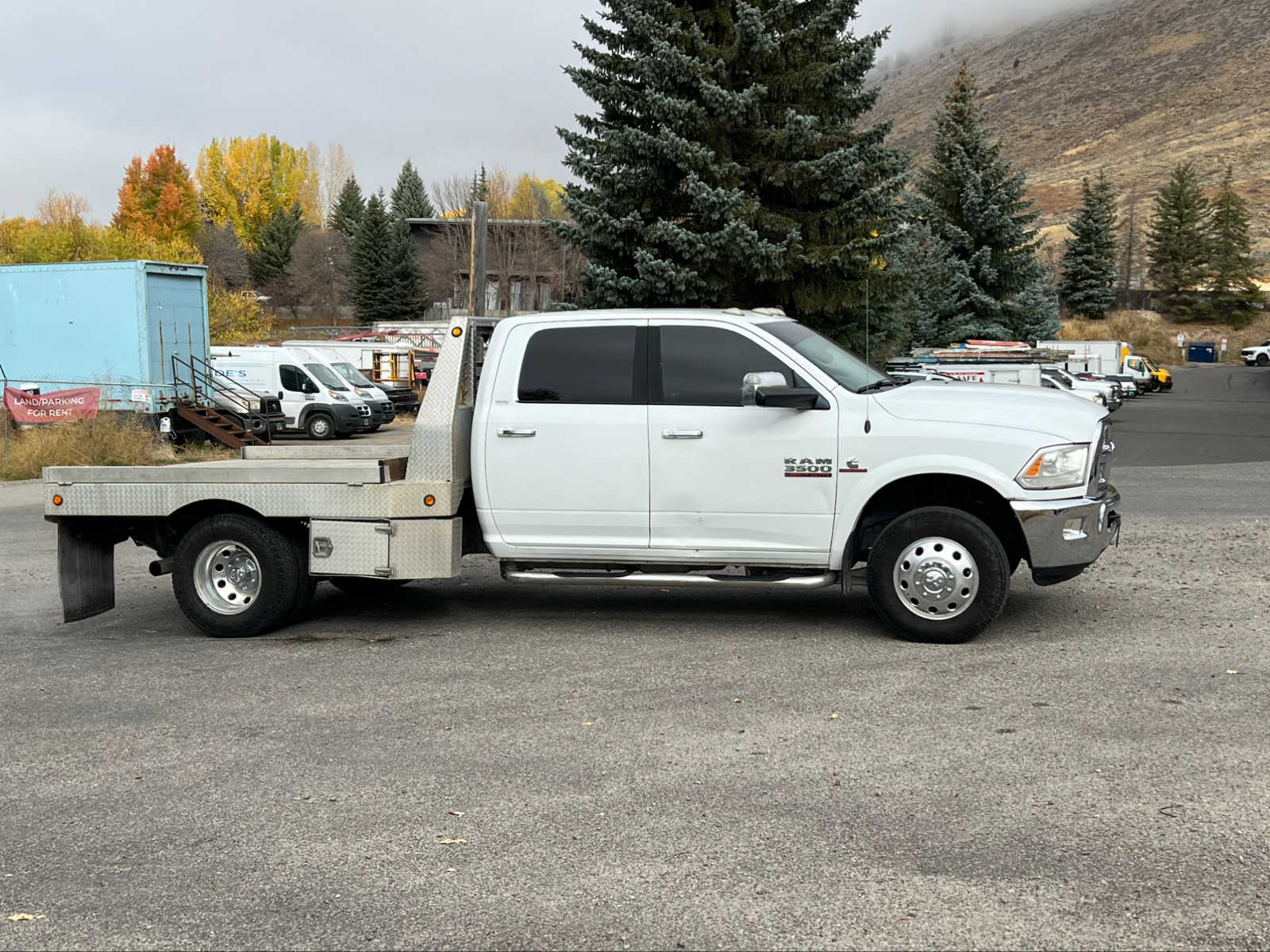 2016 Ram 3500 Laramie 4WD Crew Cab 172 WB 60 CA 8