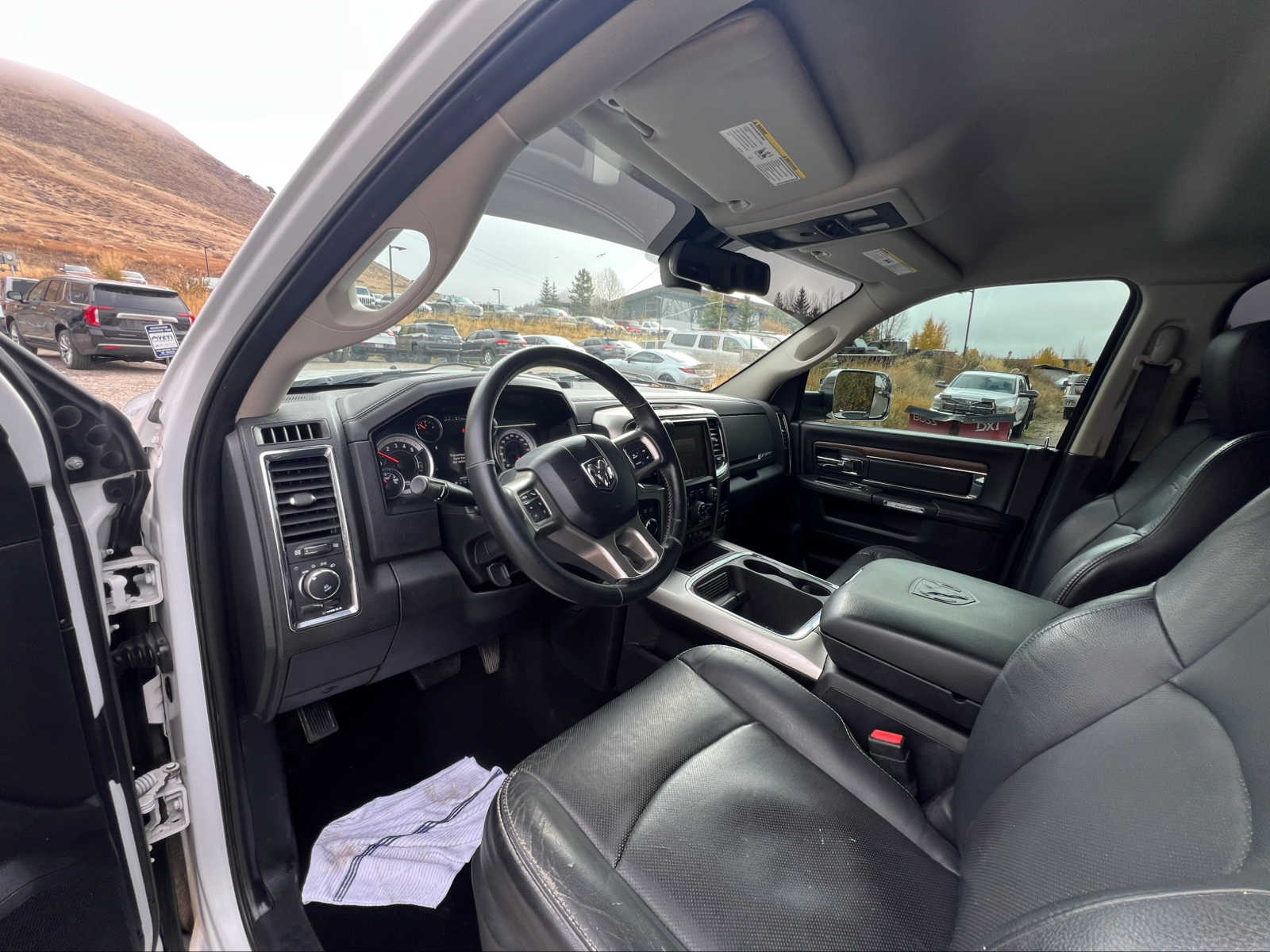 2016 Ram 3500 Laramie 4WD Crew Cab 172 WB 60 CA 22