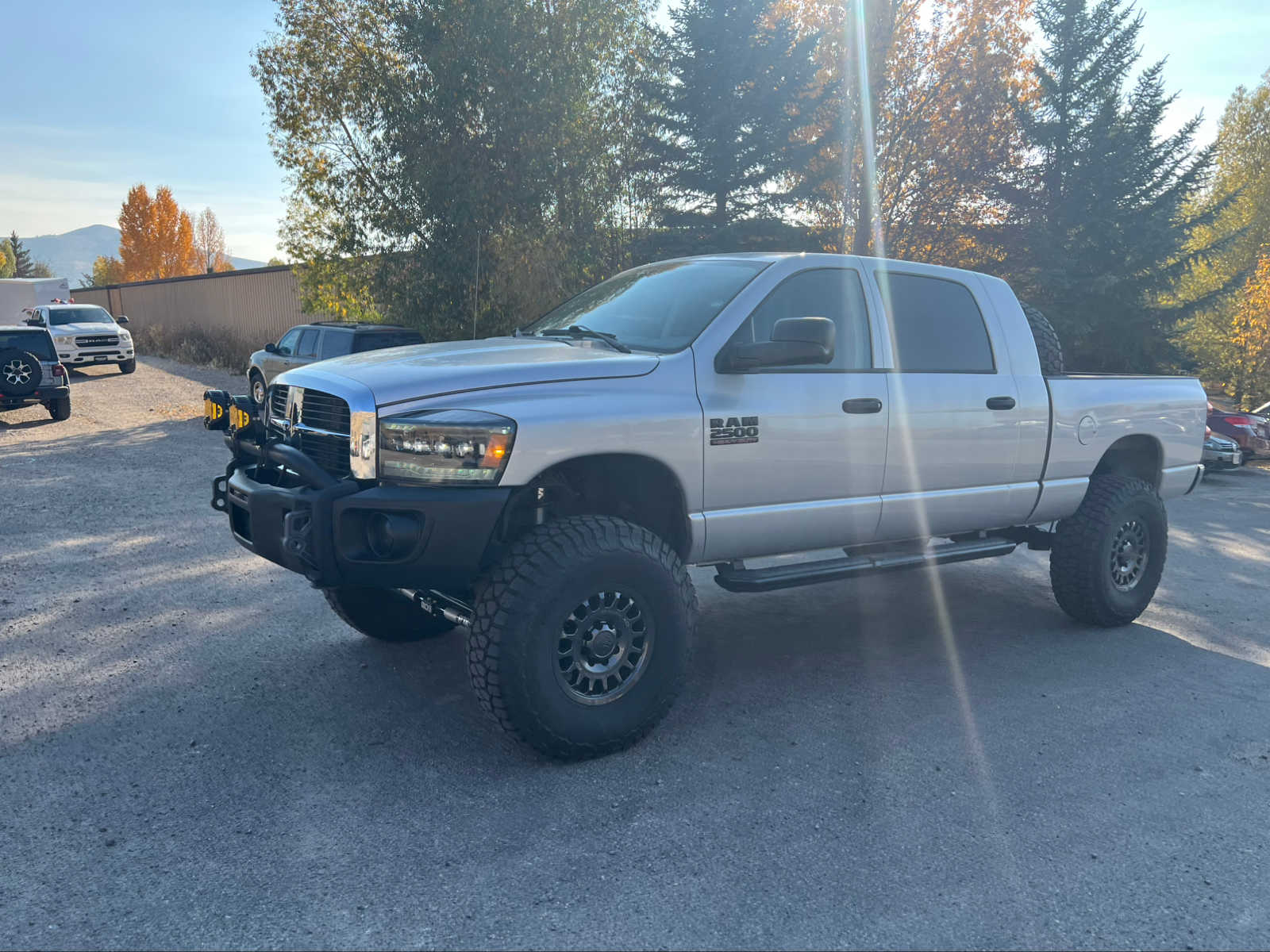 2008 Dodge Ram 2500 SXT 4WD Mega Cab 160.5 20