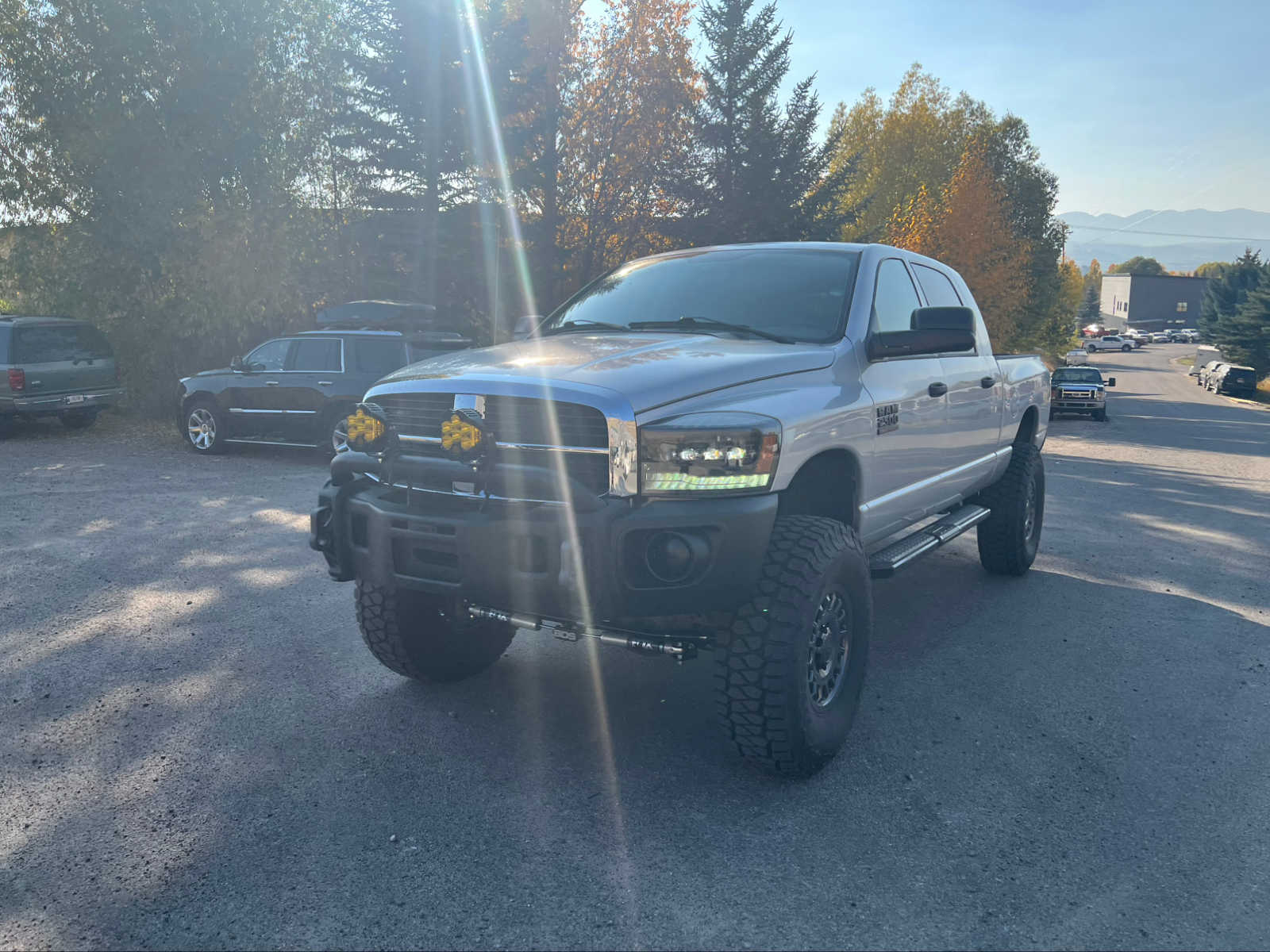 2008 Dodge Ram 2500 SXT 4WD Mega Cab 160.5 21