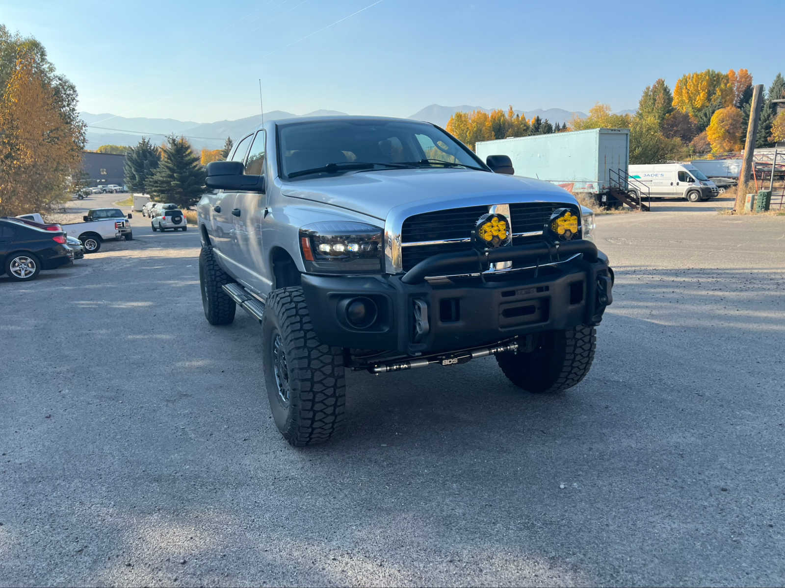 2008 Dodge Ram 2500 SXT 4WD Mega Cab 160.5 23