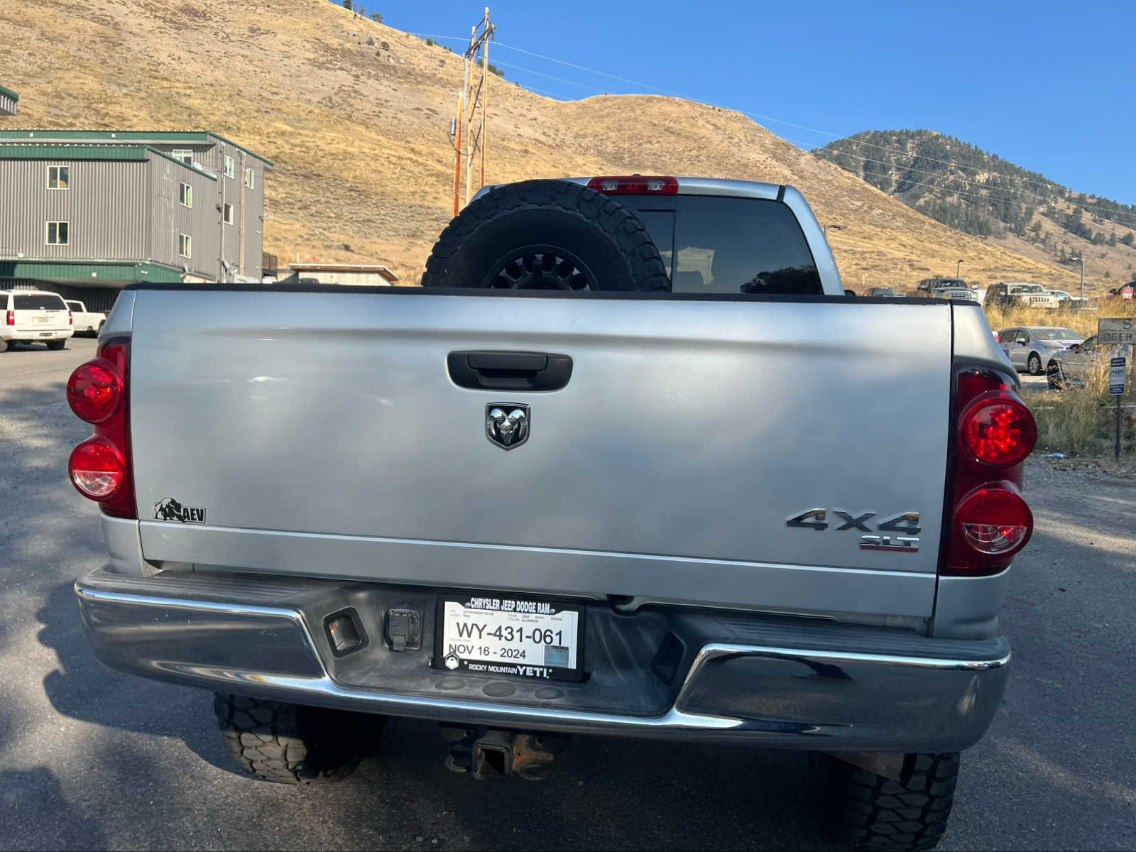 2008 Dodge Ram 2500 SXT 4WD Mega Cab 160.5 30