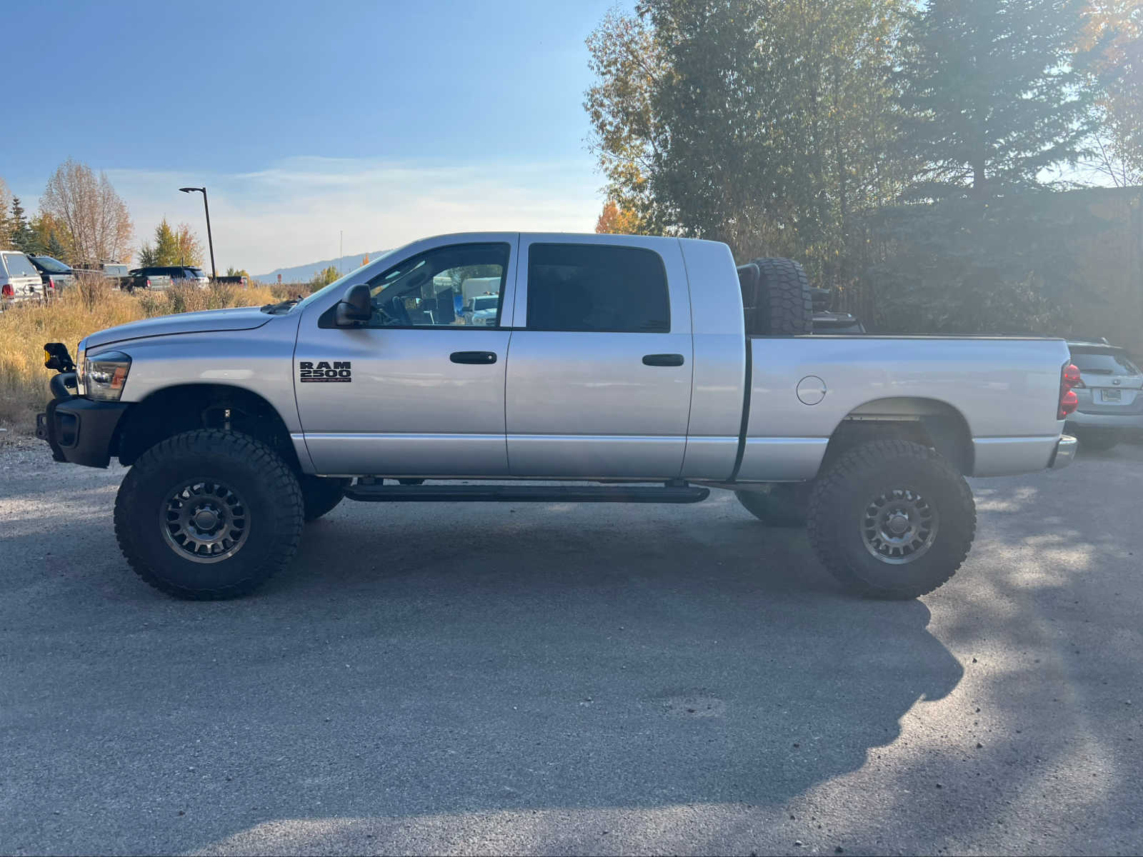 2008 Dodge Ram 2500 SXT 4WD Mega Cab 160.5 31