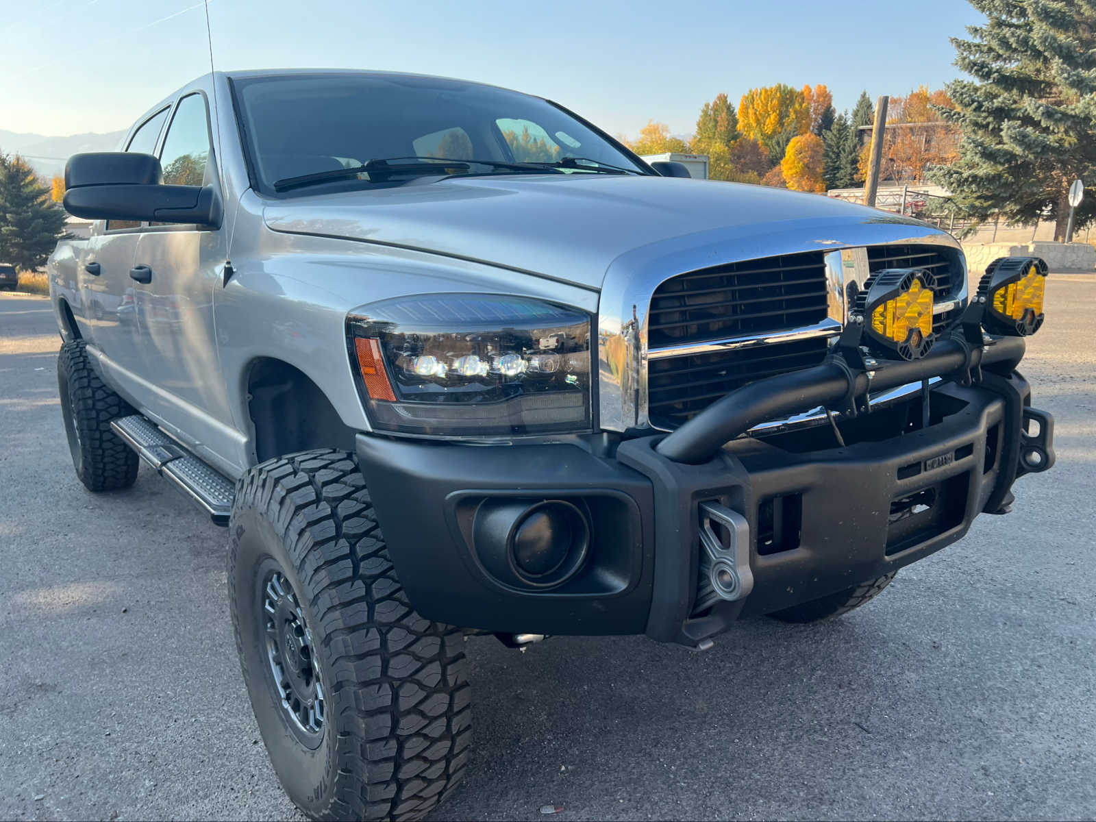 2008 Dodge Ram 2500 SXT 4WD Mega Cab 160.5 36