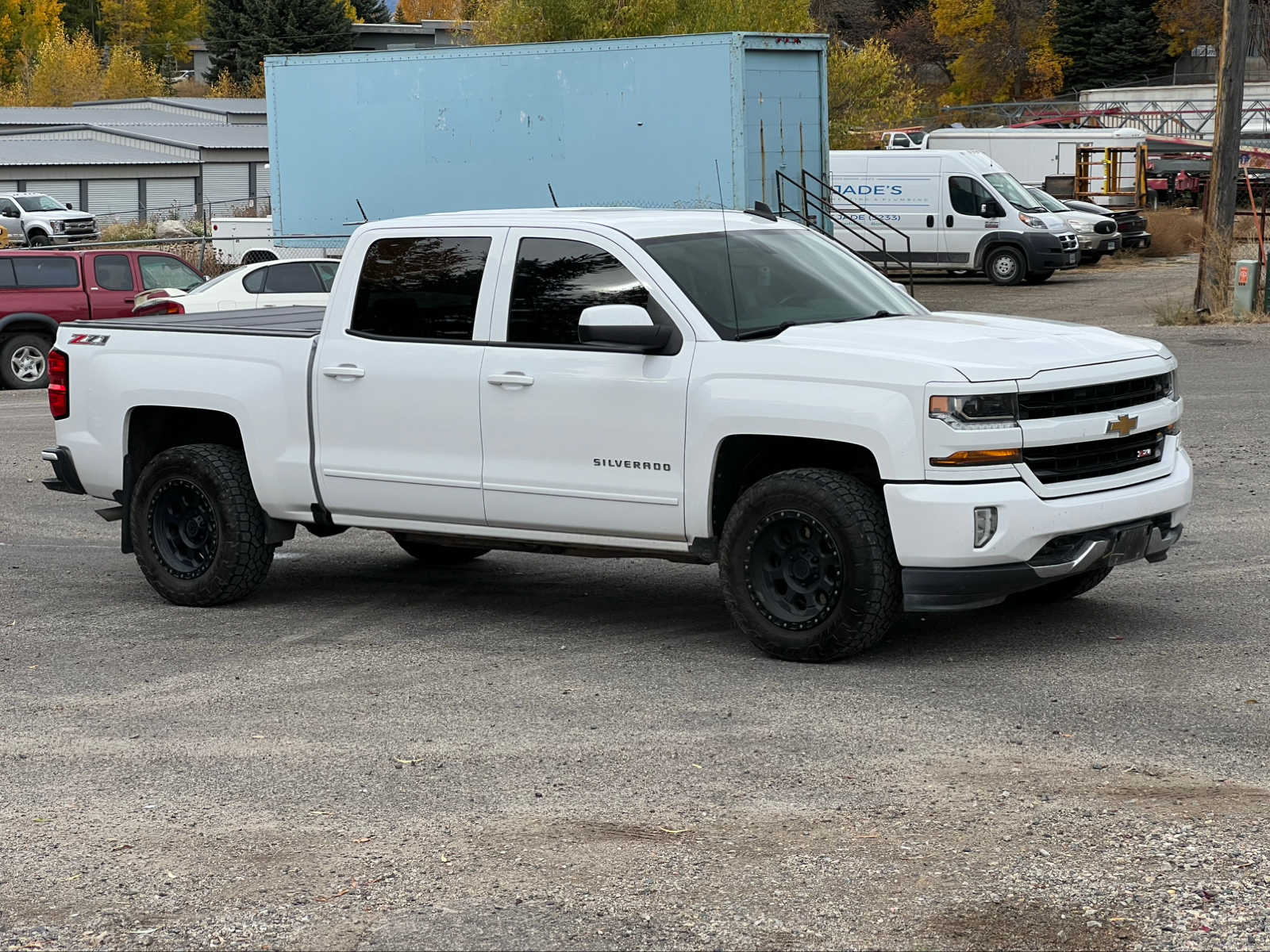 2017 Chevrolet Silverado 1500 LT 4WD Crew Cab 143.5 8