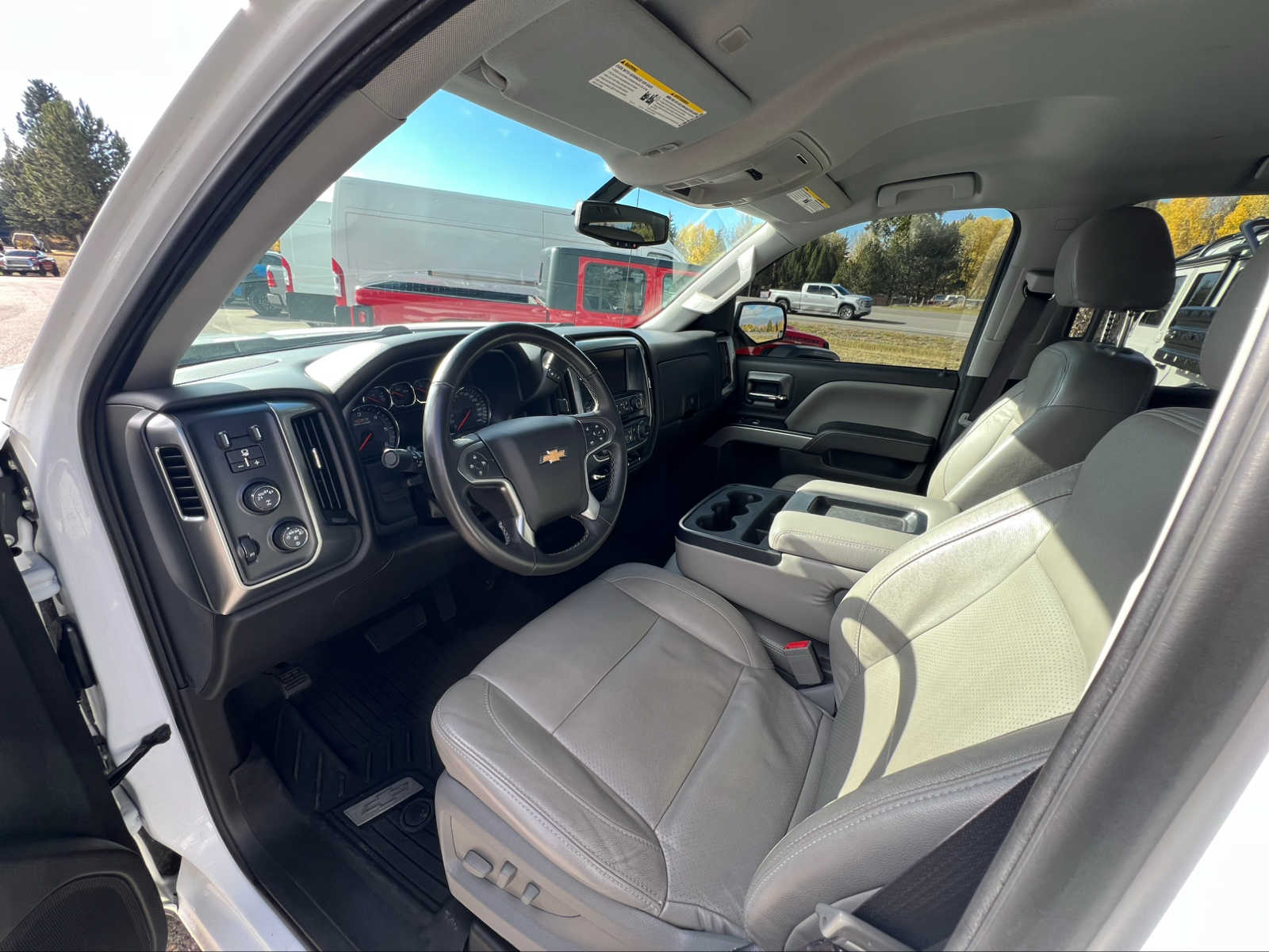 2017 Chevrolet Silverado 1500 LT 4WD Crew Cab 143.5 22