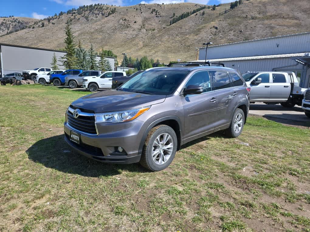 2015 Toyota Highlander XLE 2