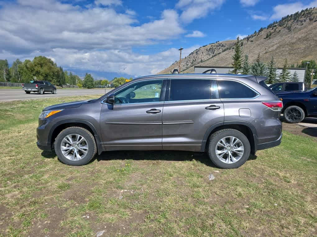 2015 Toyota Highlander XLE 3