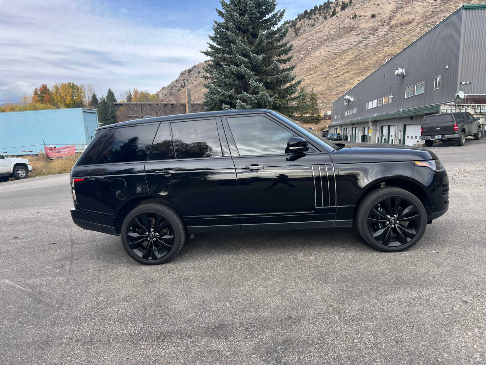 2021 Land Rover Range Rover SV Autobiography Dynamic Black 28