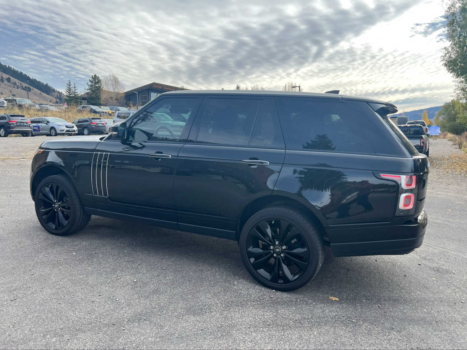 2021 Land Rover Range Rover SV Autobiography Dynamic Black 35