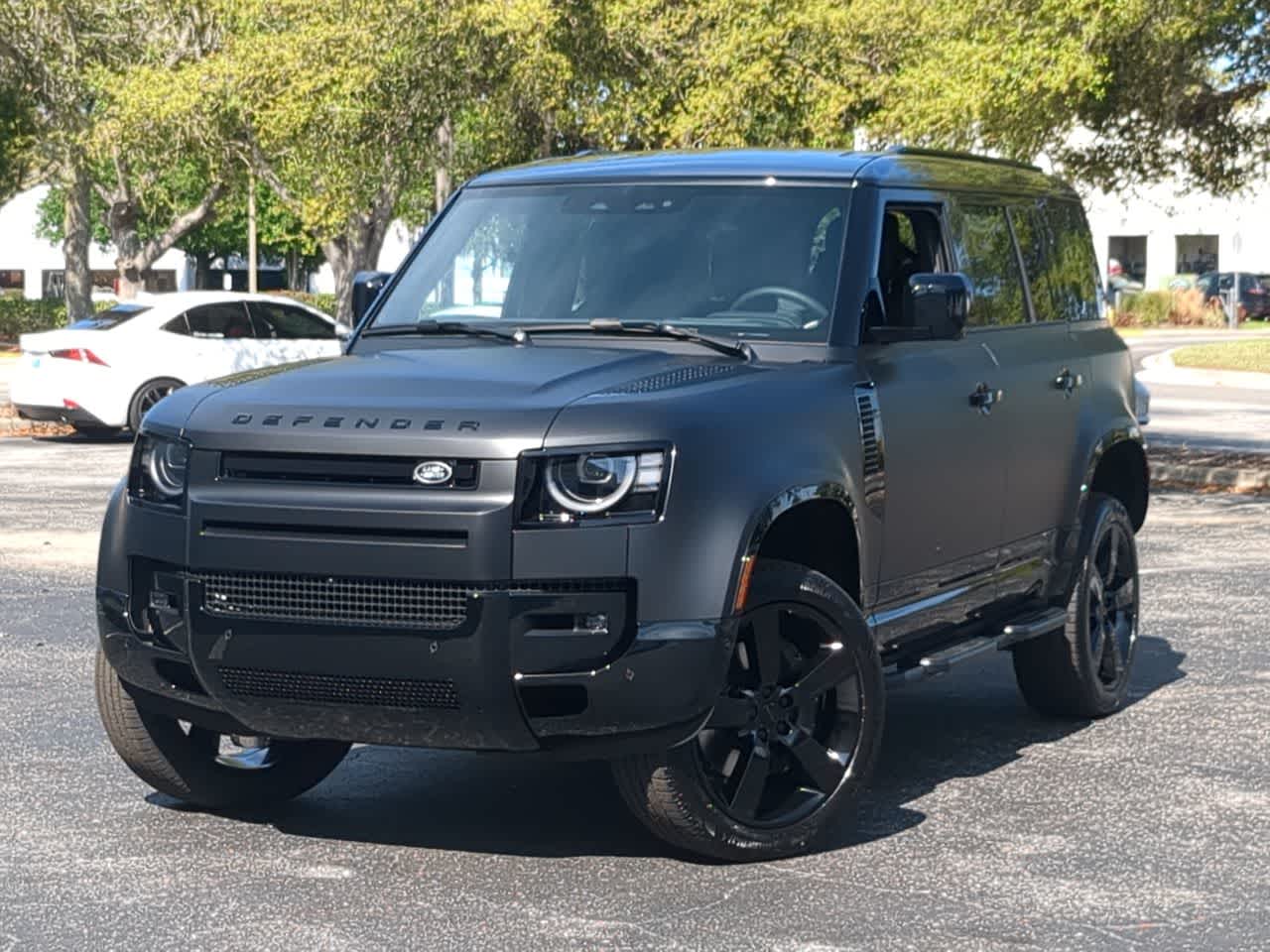 2026 Land Rover Defender 110 P400 X-Dynamic SE AWD