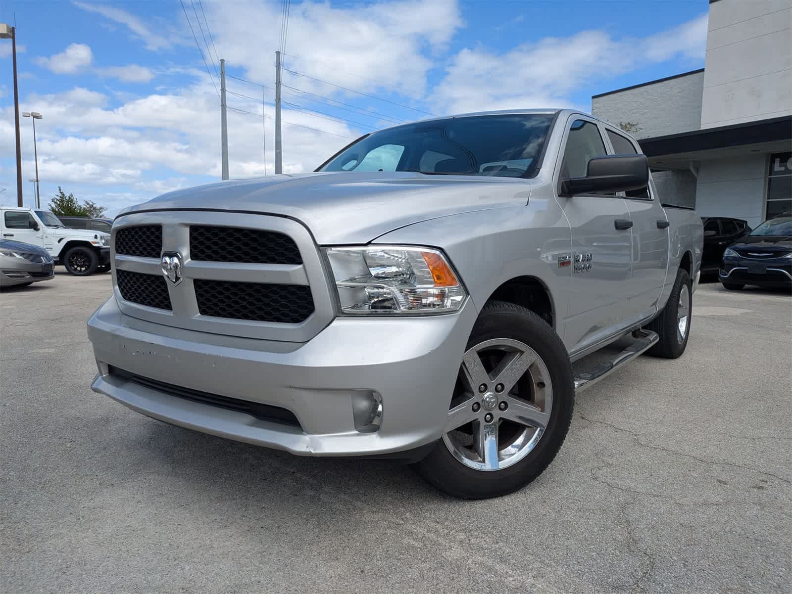 2013 RAM 1500 Express Crew Cab RWD