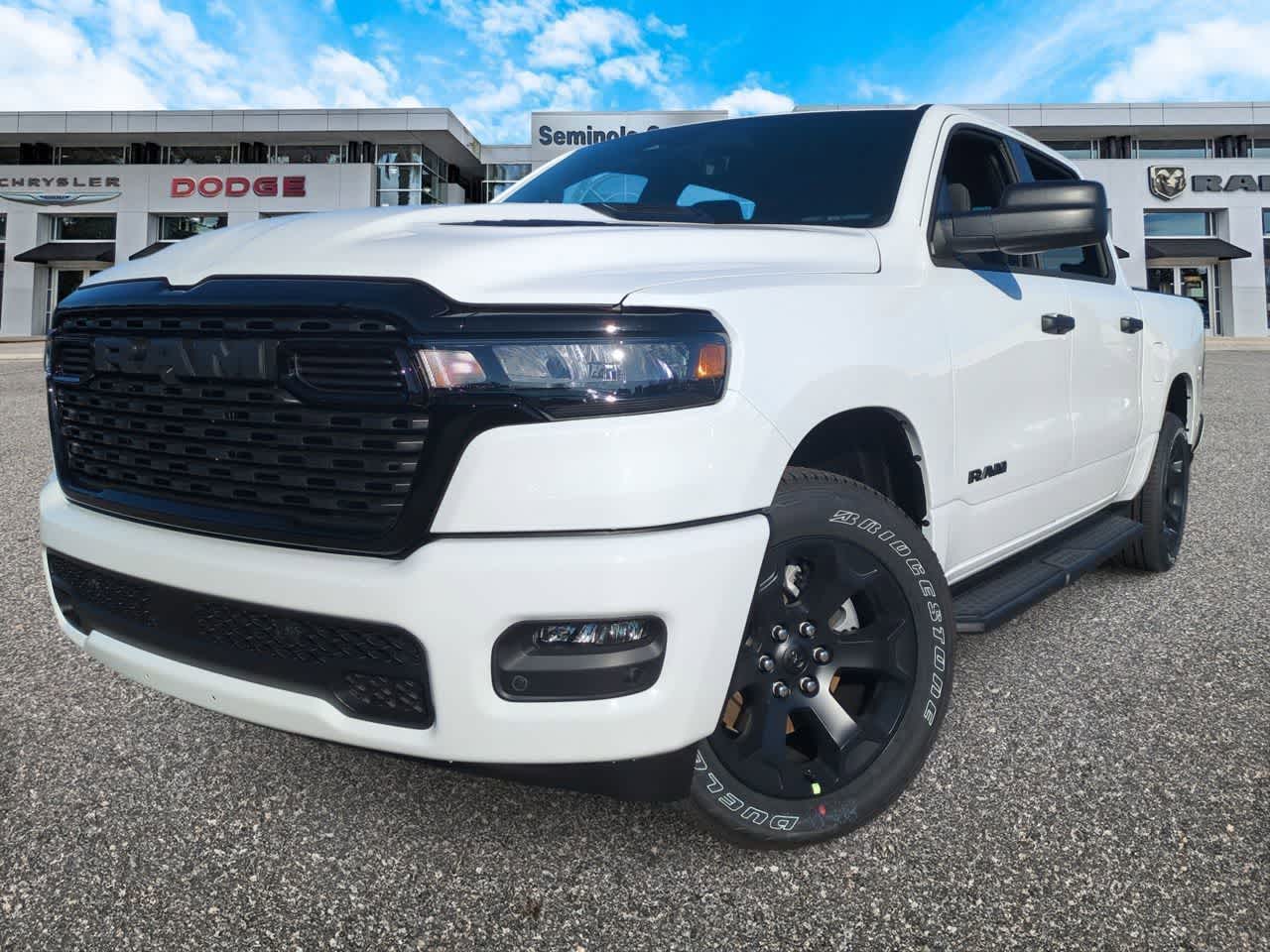 2026 RAM 1500 Express Crew Cab 4WD