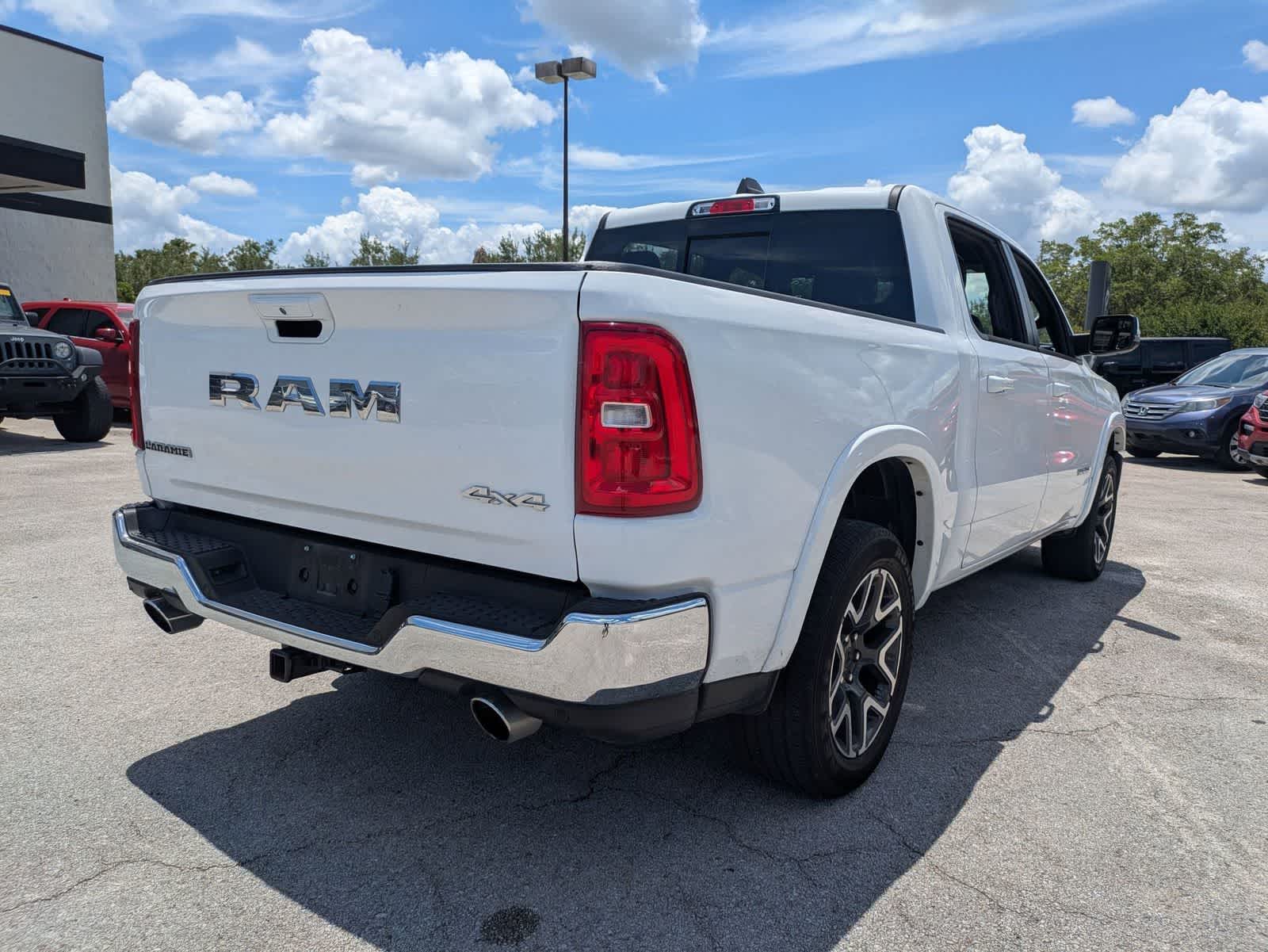 View vehicle photo 4