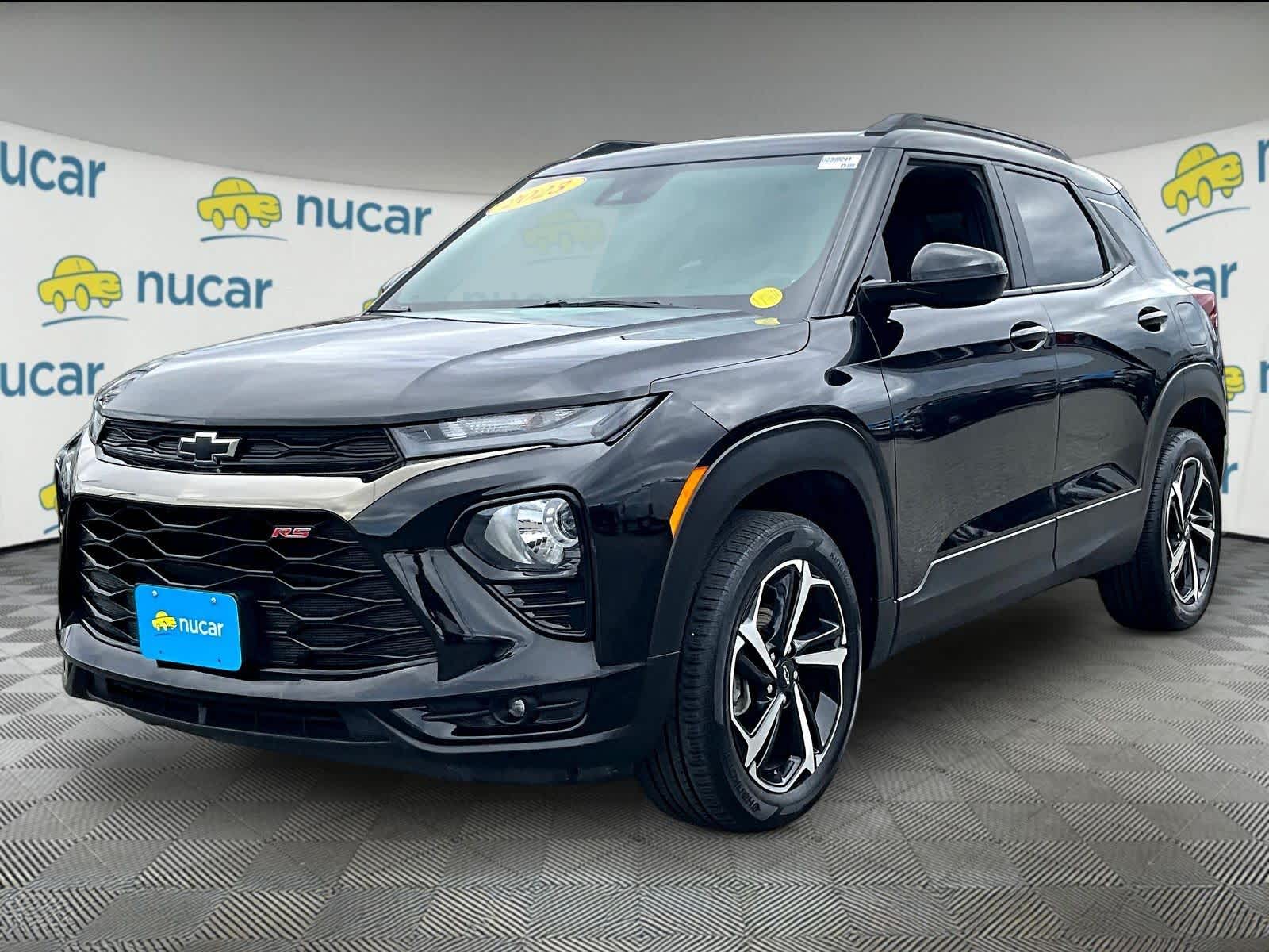 View vehicle photo 3