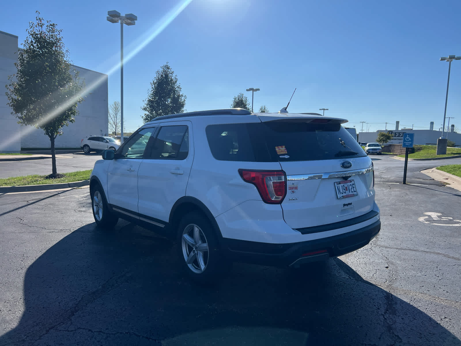 2019 Ford Explorer XLT 3