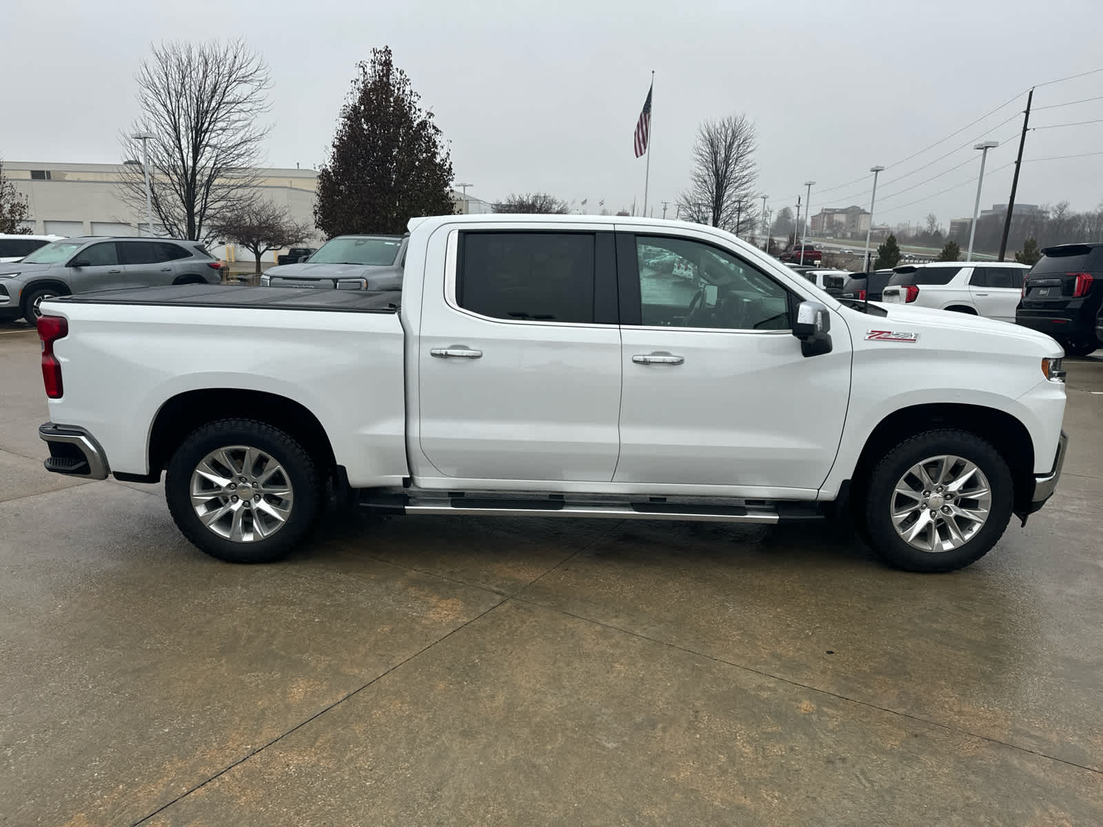 2021 Chevrolet Silverado 1500 LTZ 4WD Crew Cab 147 5