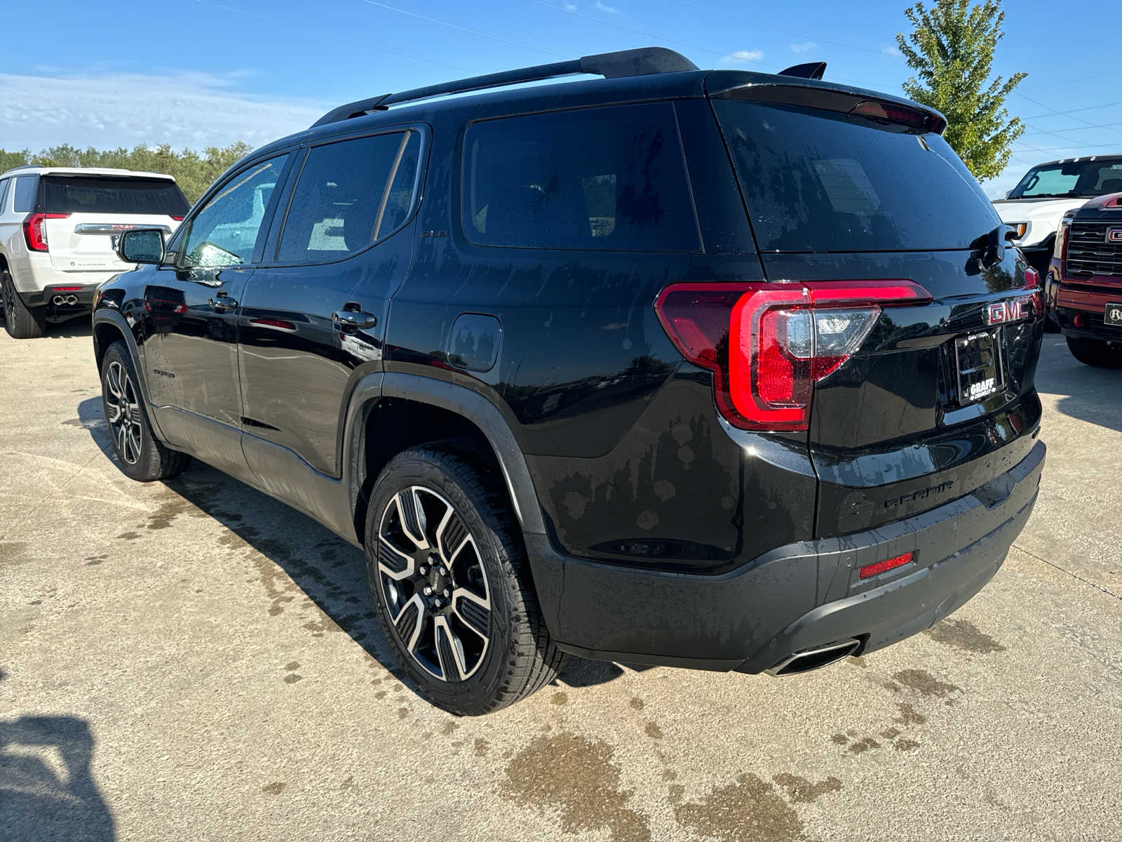 2021 GMC Acadia SLE 3