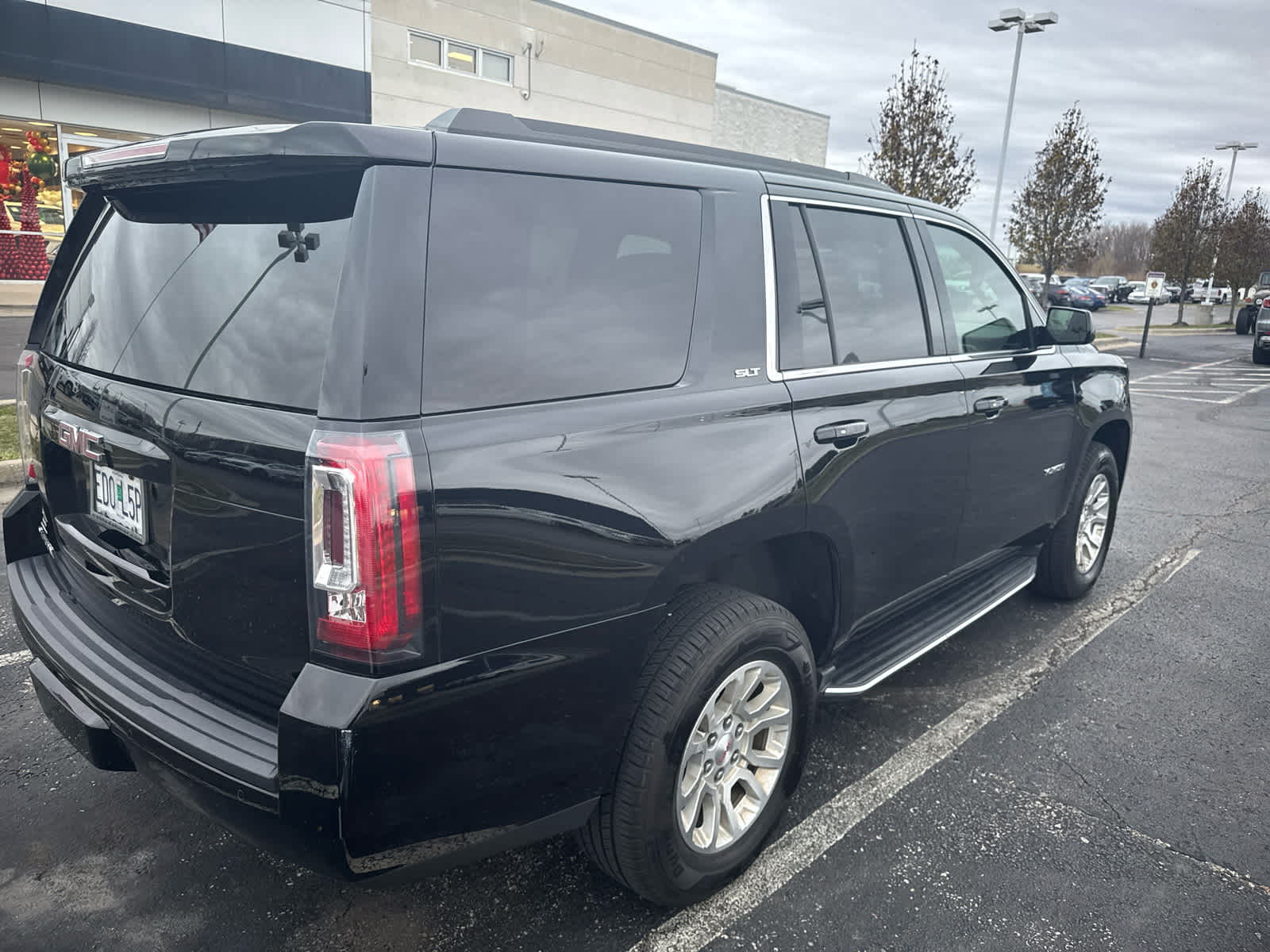 2017 GMC Yukon SLT 5