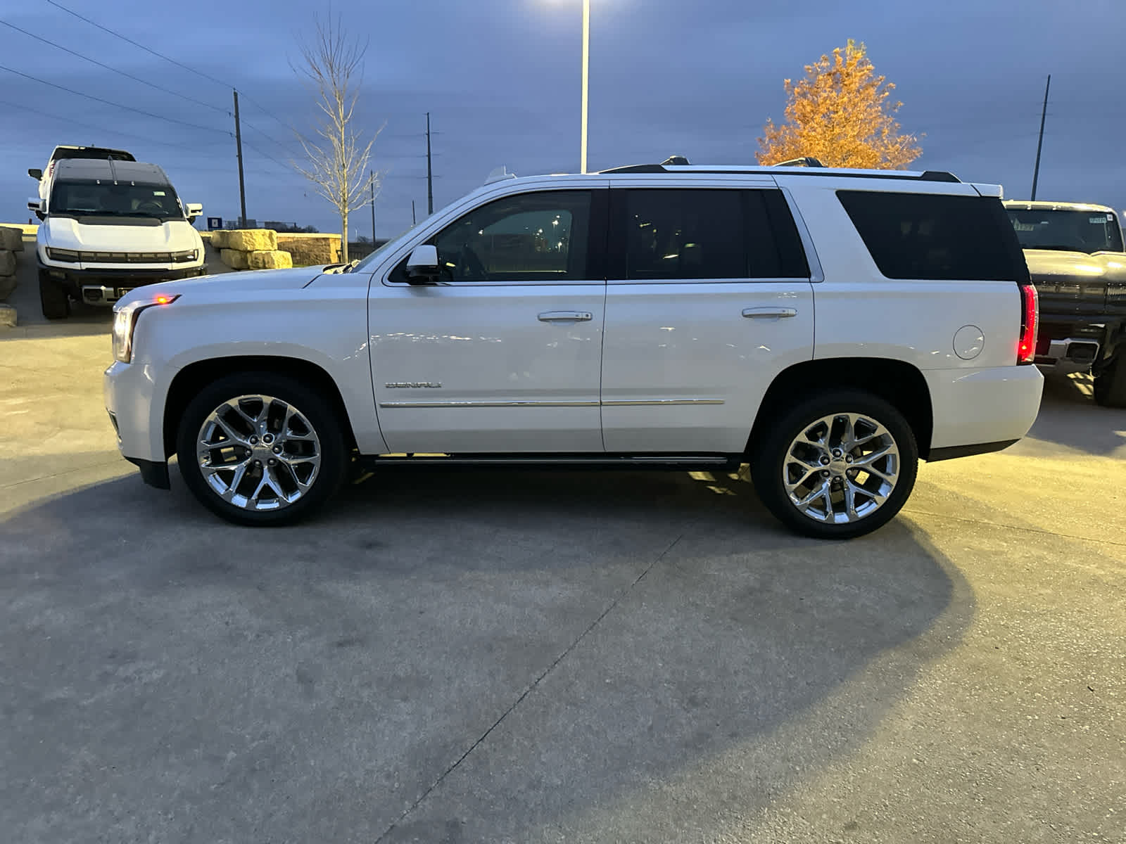 2017 GMC Yukon Denali 2