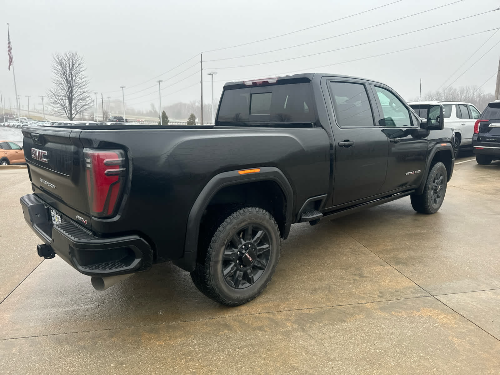 2024 GMC Sierra 2500HD AT4 4WD Crew Cab 159 4