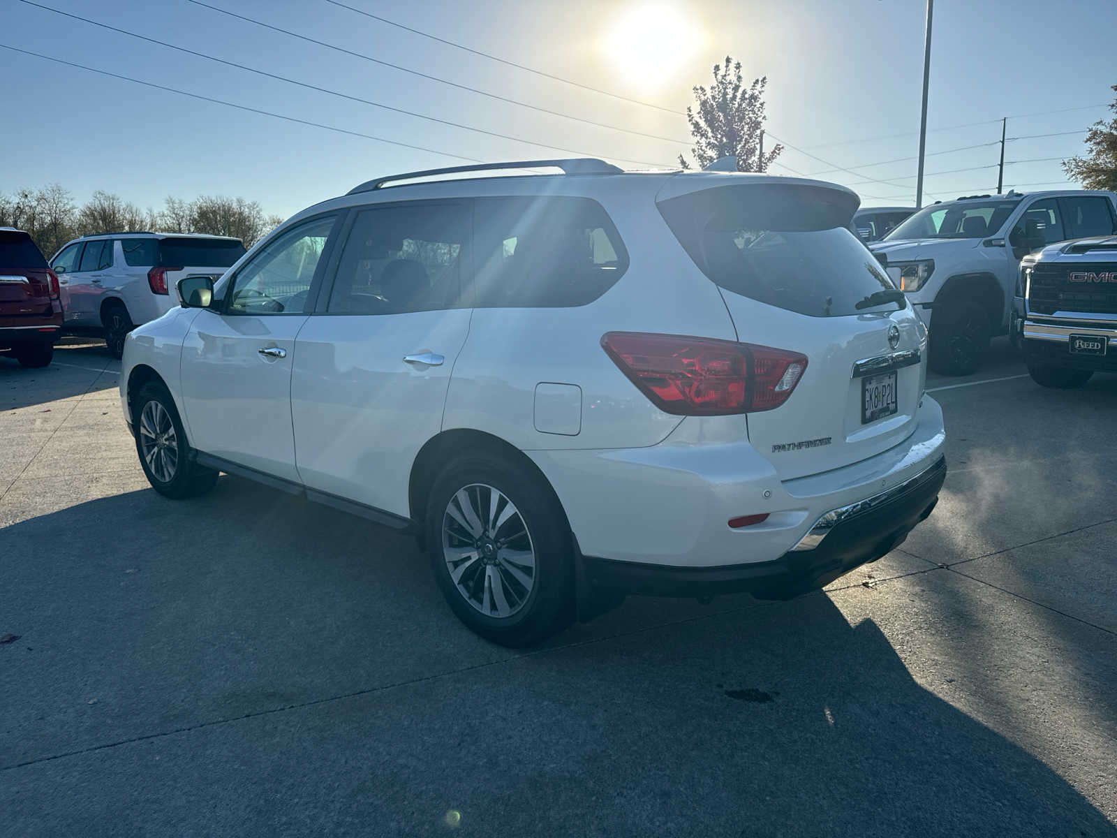 2020 Nissan Pathfinder SL 3