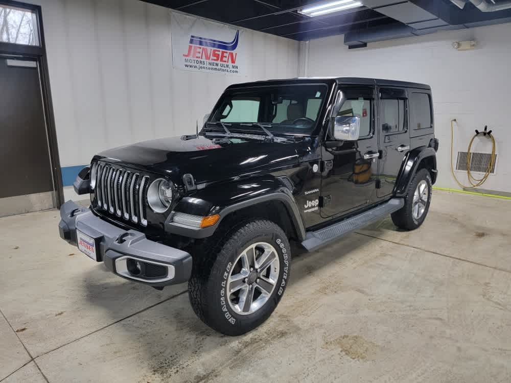 Black Clear Coat 2018 Jeep Wrangler Unlimited Sahara 4WD SUV / Crossover Four-Wheel Drive 6-Speed Manual