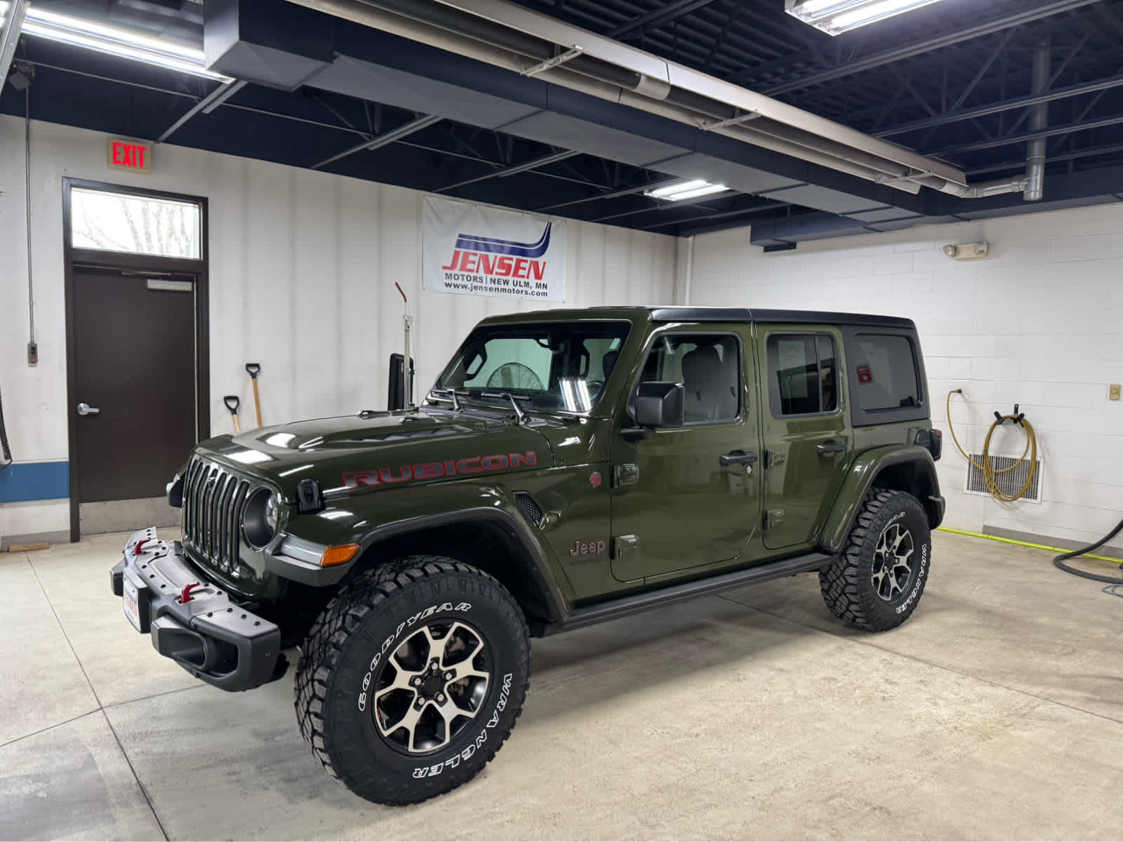 Sarge Green Clear Coat 2021 Jeep Wrangler Unlimited Rubicon 4WD SUV / Crossover Four-Wheel Drive 6-Speed Manual