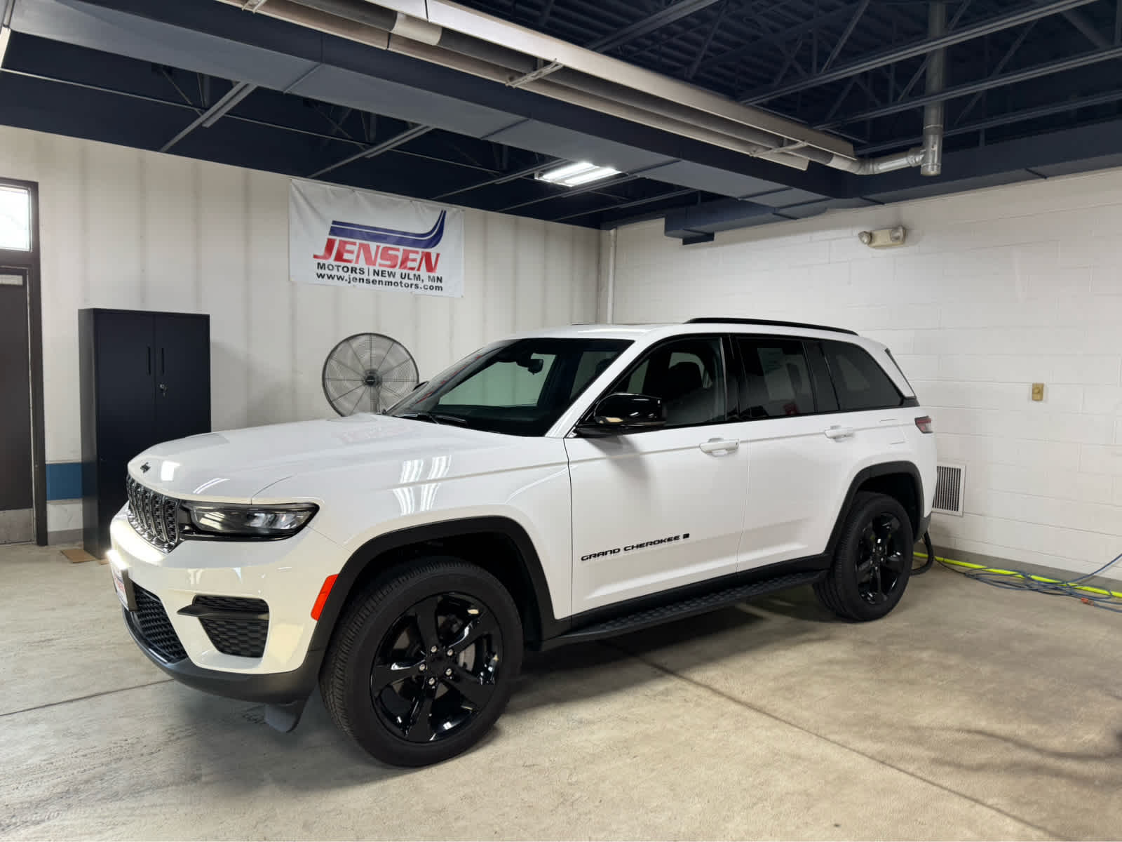 2024 Jeep Grand Cherokee Altitude X 4WD