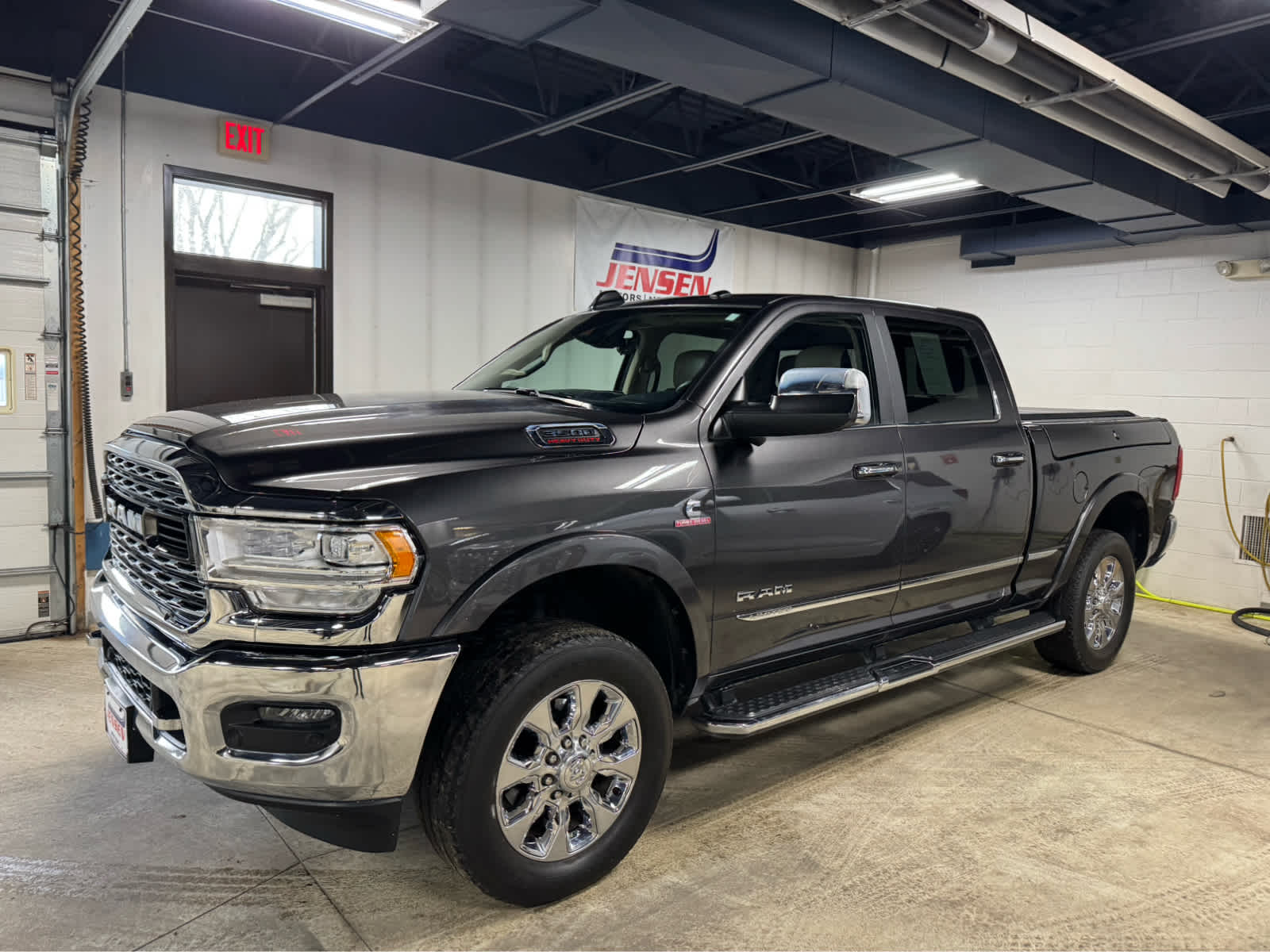 Gray (Granite Crystal Metallic Clear Coat) 2022 RAM 3500 Limited Crew Cab 4WD Pickup Truck Four-Wheel Drive 8-Speed Automatic