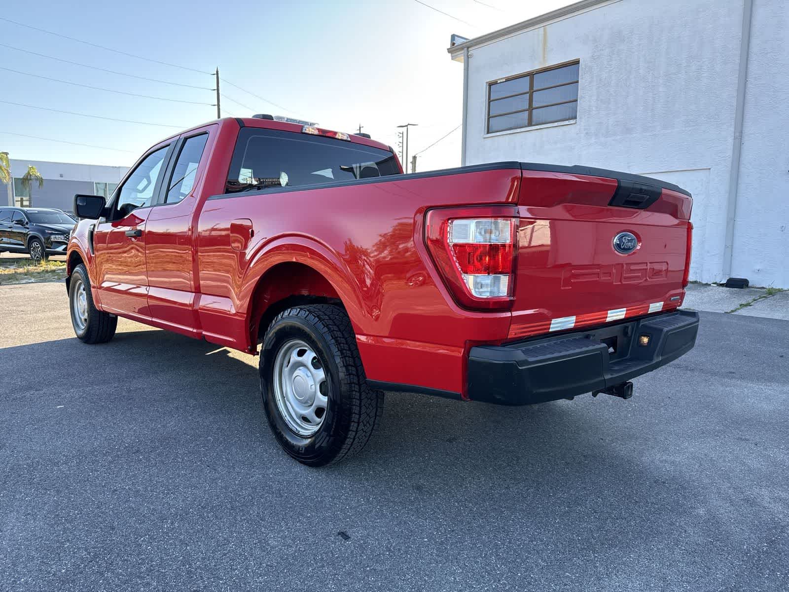 View vehicle photo 6