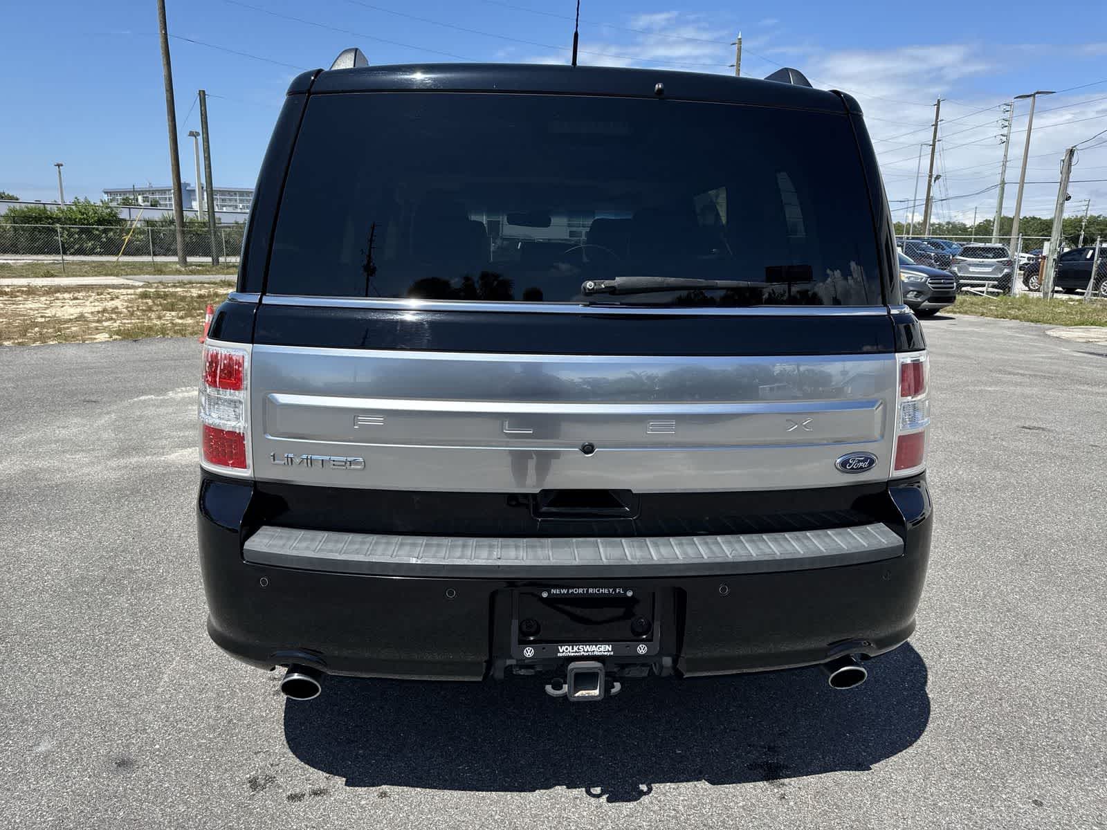 View vehicle photo 7