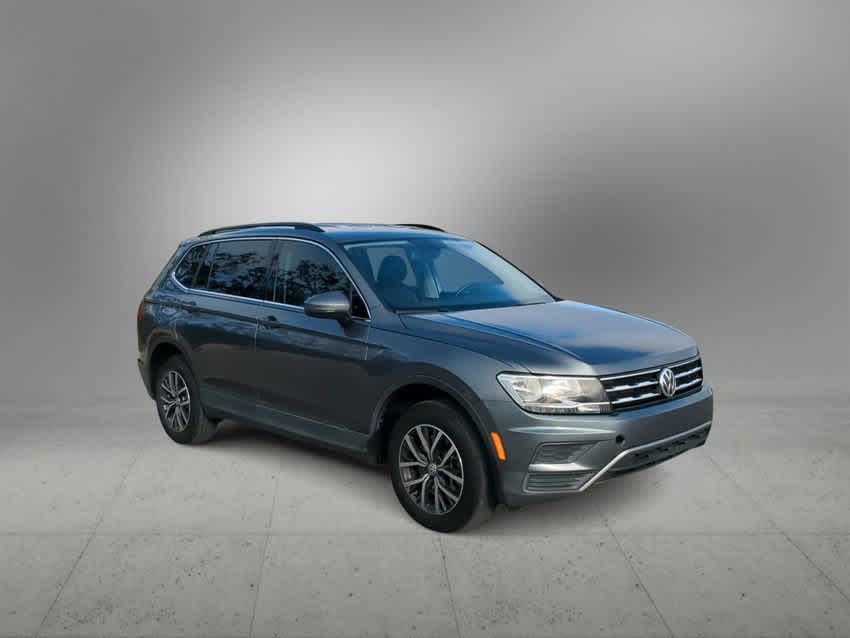 Used 2019 Volkswagen Tiguan SE with VIN 3VV3B7AX2KM098686 for sale in New Port Richey, FL