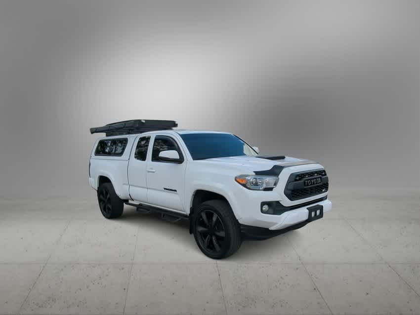 Used 2016 Toyota Tacoma TRD Sport with VIN 5TFSZ5AN9GX025180 for sale in New Port Richey, FL