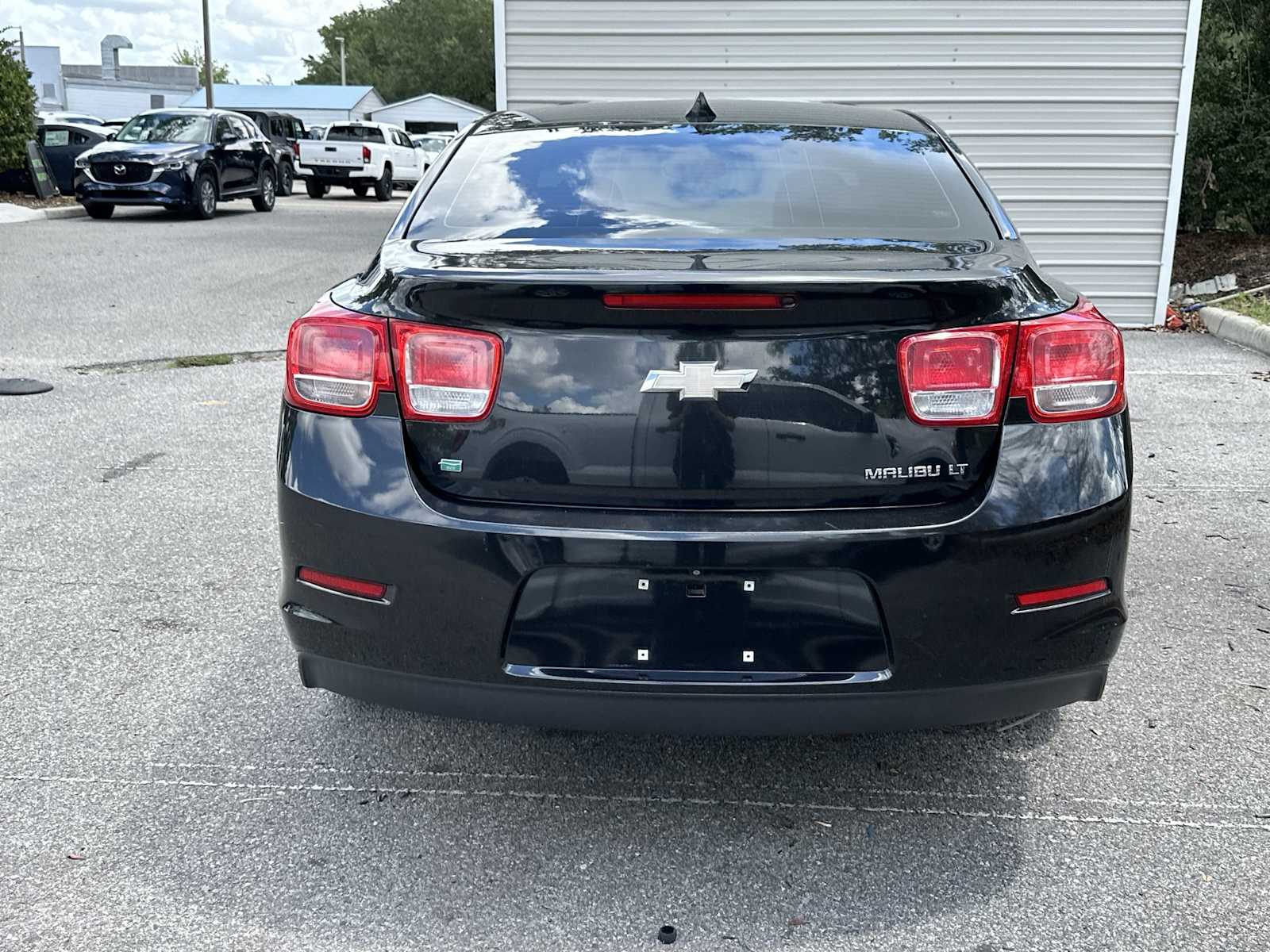 View vehicle photo 5