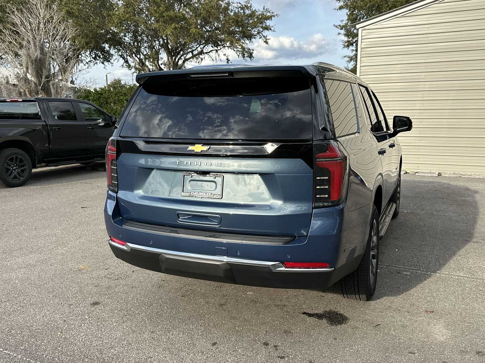 View vehicle photo 6