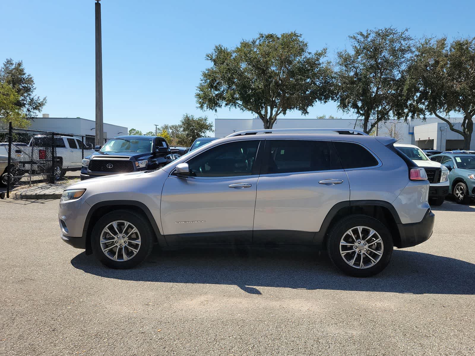 Used 2019 Jeep Cherokee Latitude Plus with VIN 1C4PJLLB4KD273268 for sale in Wesley Chapel, FL