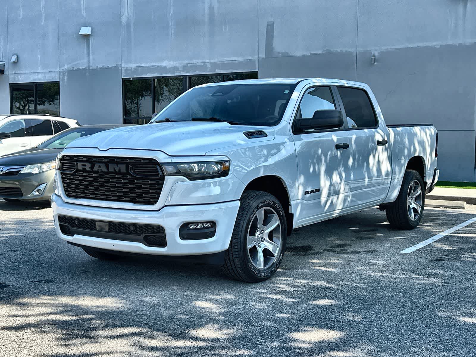 2025 RAM 1500 Tradesman Crew Cab 4WD