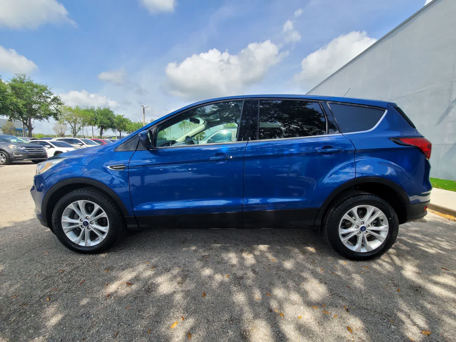 Used 2019 Ford Escape SE with VIN 1FMCU0GD2KUA90334 for sale in Wesley Chapel, FL
