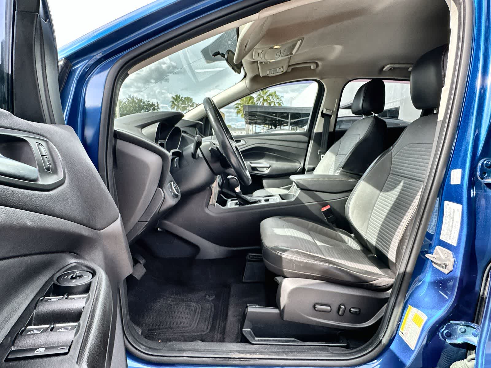 Used 2017 Ford Escape SE with VIN 1FMCU0GD9HUE55164 for sale in Wesley Chapel, FL