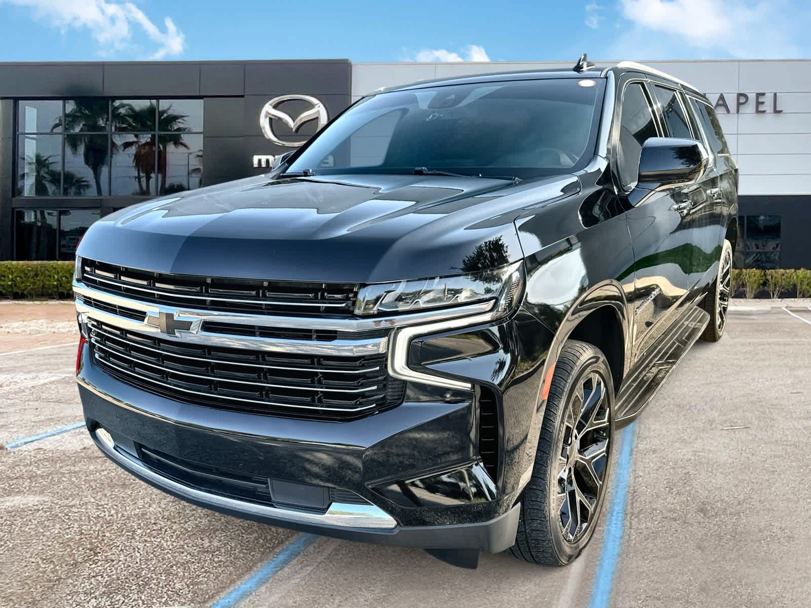 2023 Chevrolet Suburban LT