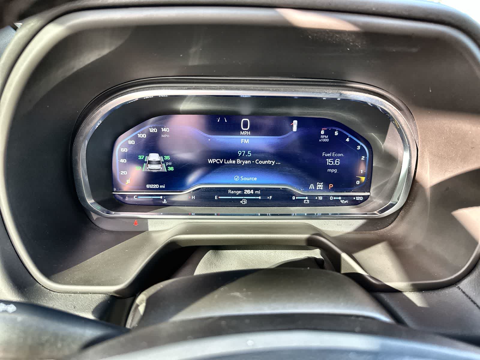 2024 Chevrolet Suburban LT - Photo 23