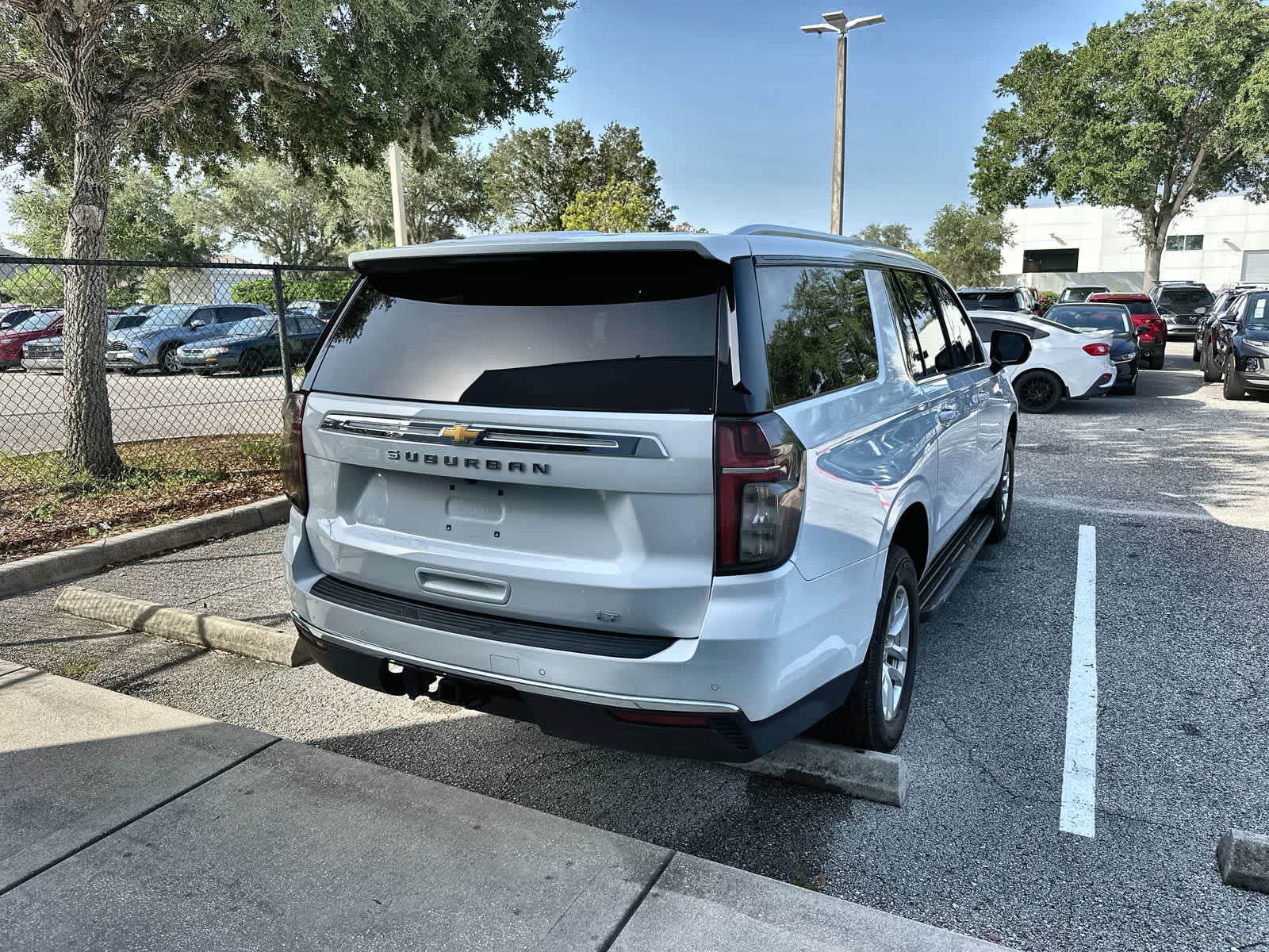 2024 Chevrolet Suburban LT - Photo 8