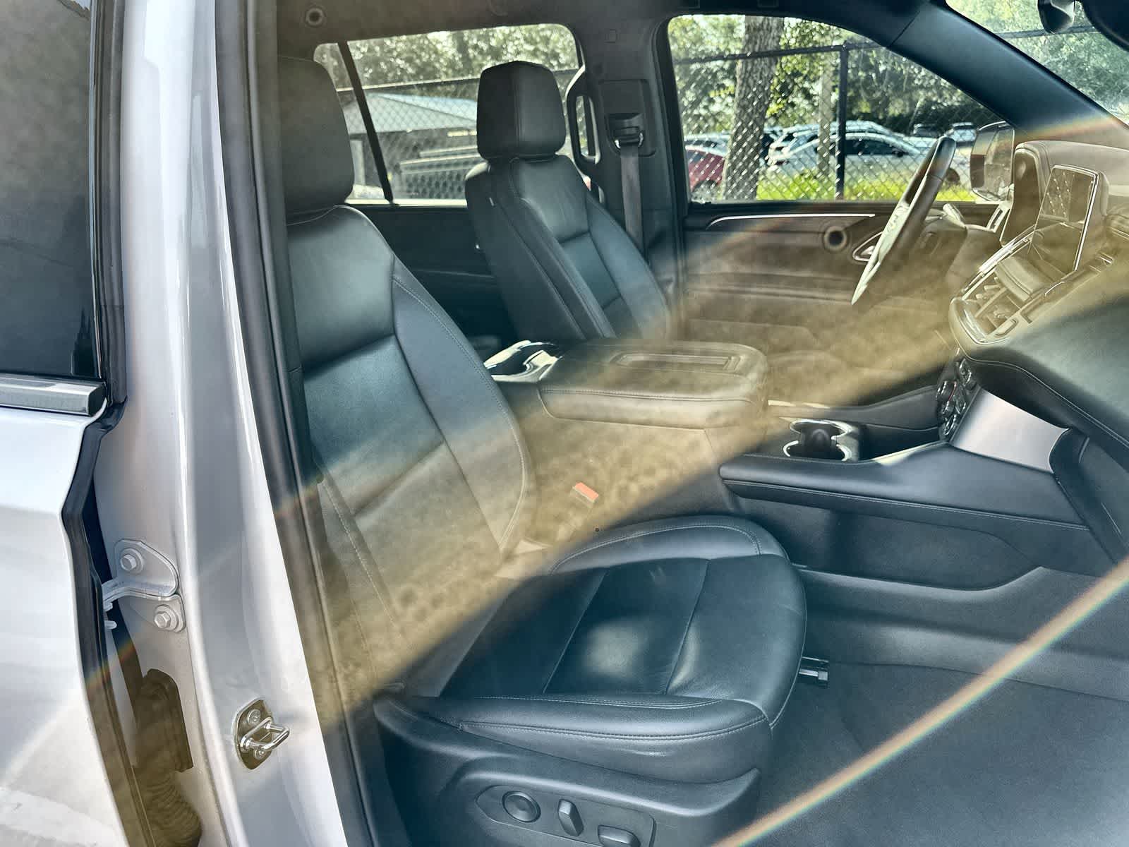 2024 Chevrolet Suburban LT - Photo 9