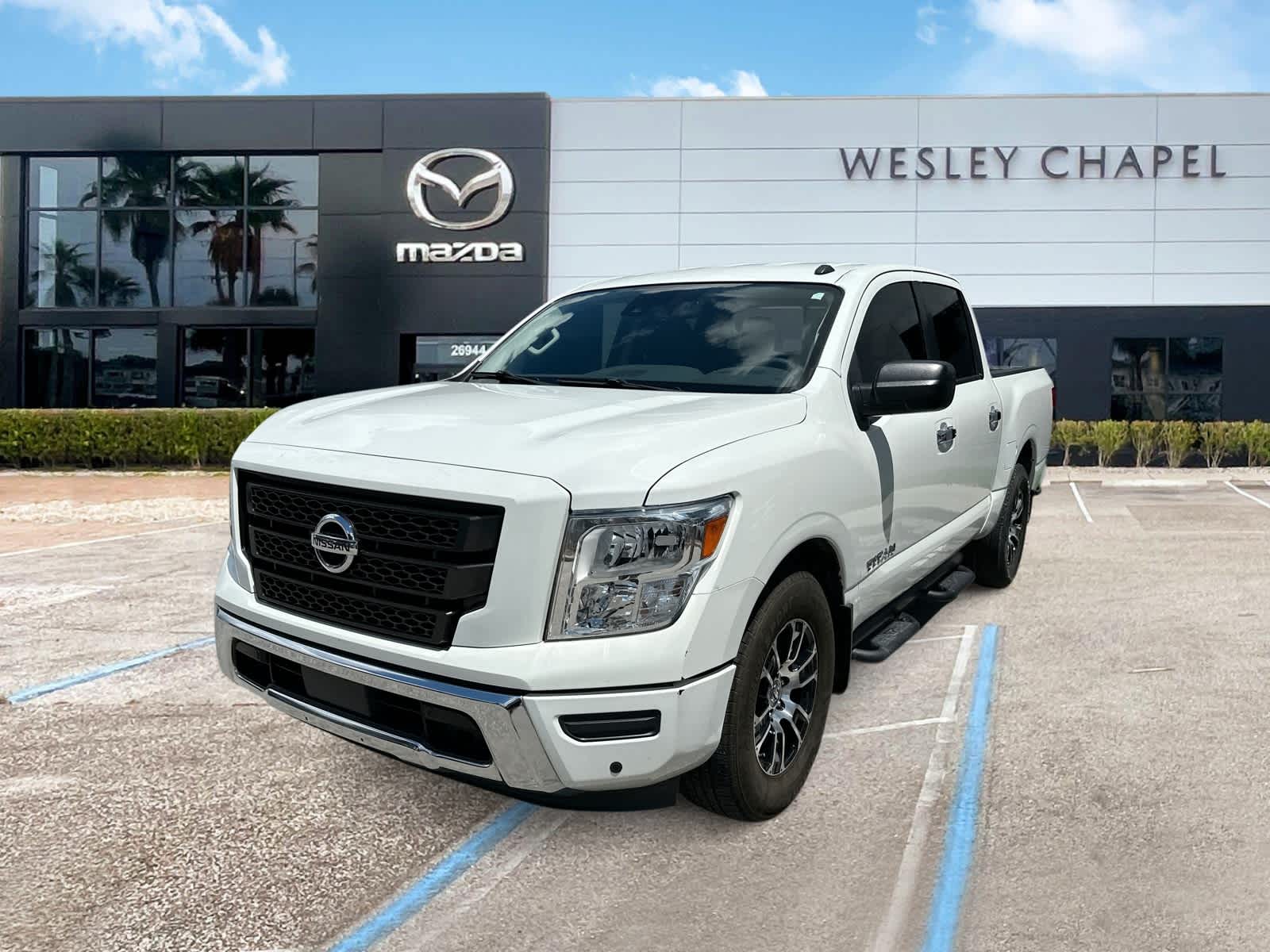 2021 Nissan Titan SV