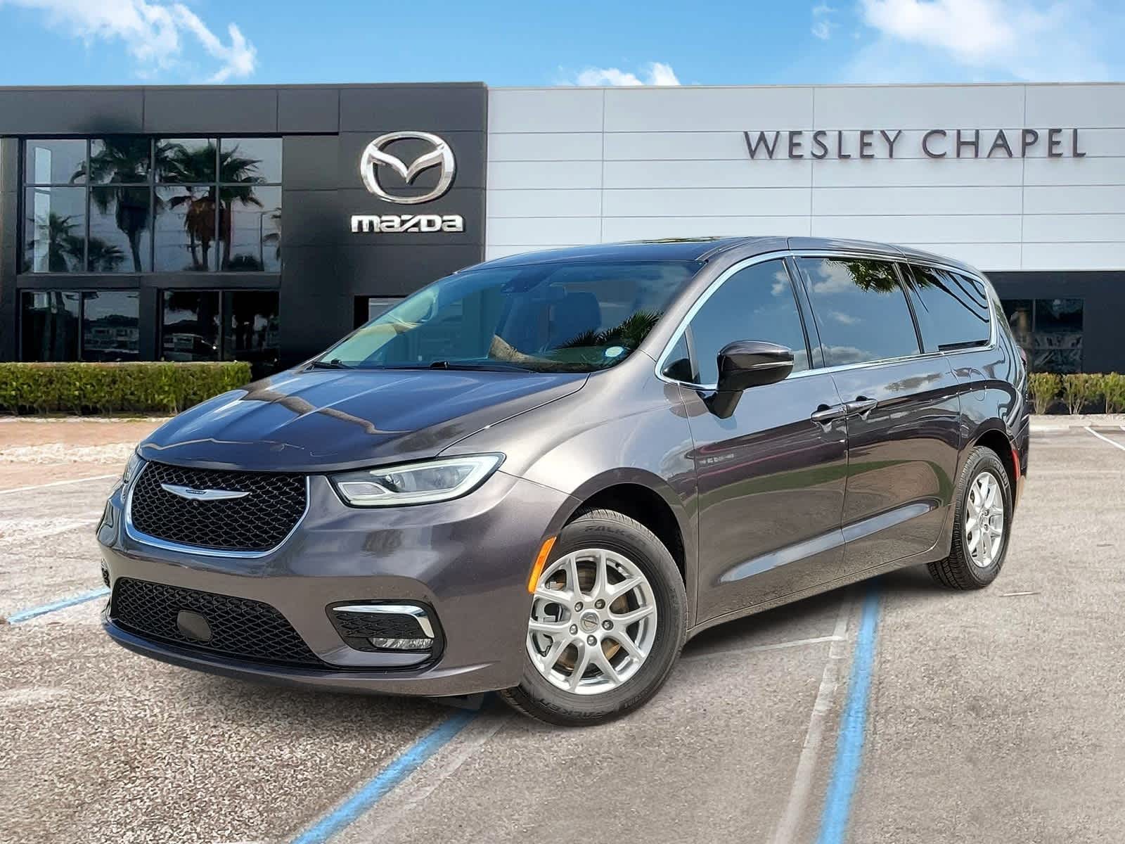 2023 Chrysler Pacifica Touring L
