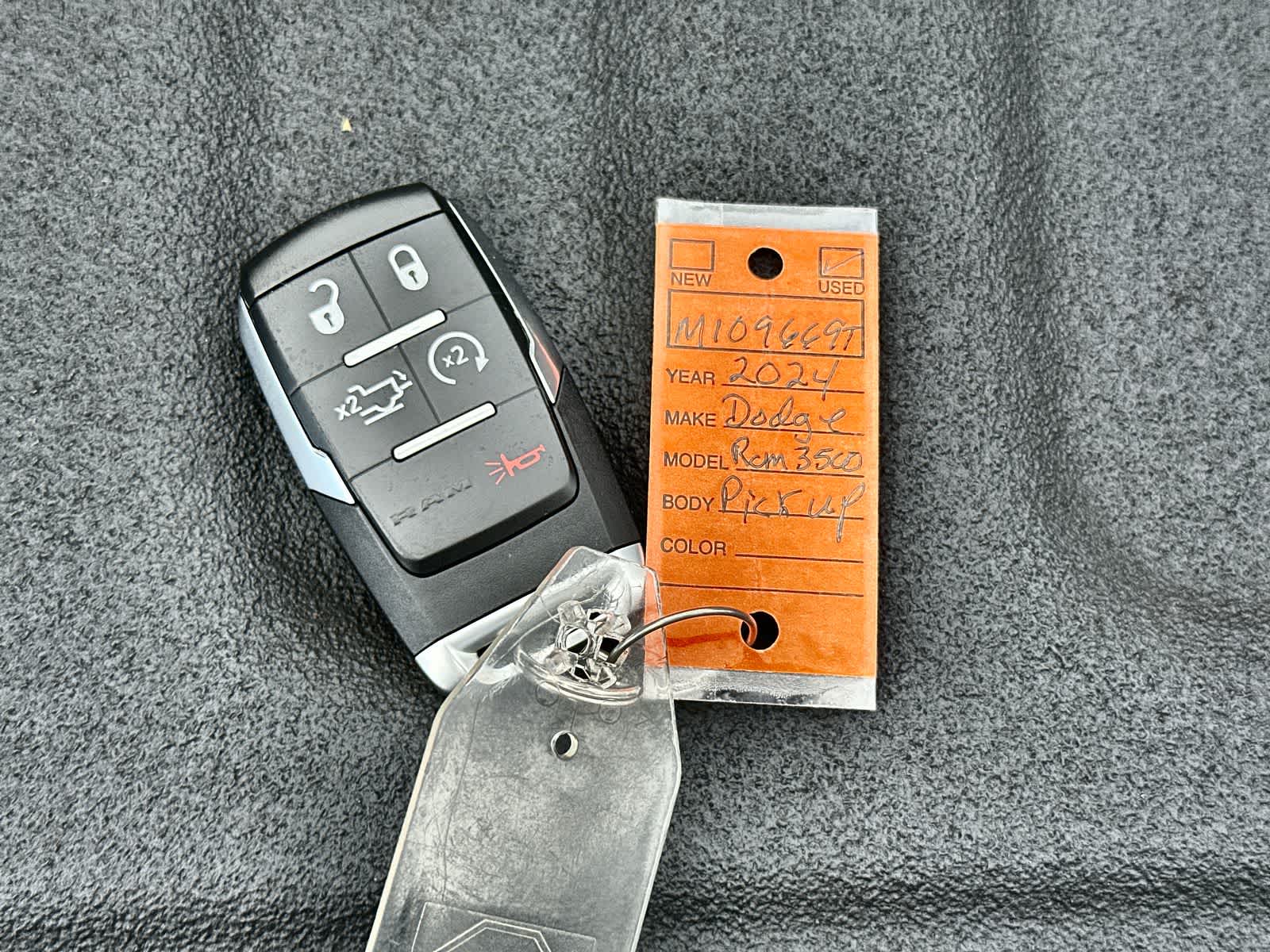 2024 RAM Ram 3500 Pickup Laramie - Photo 25